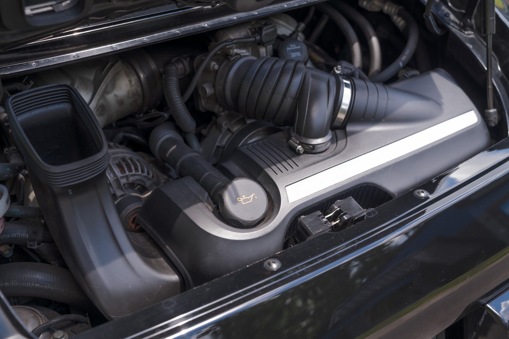 2007 Porsche 911 Targa 4S in Black, engine photo 2
