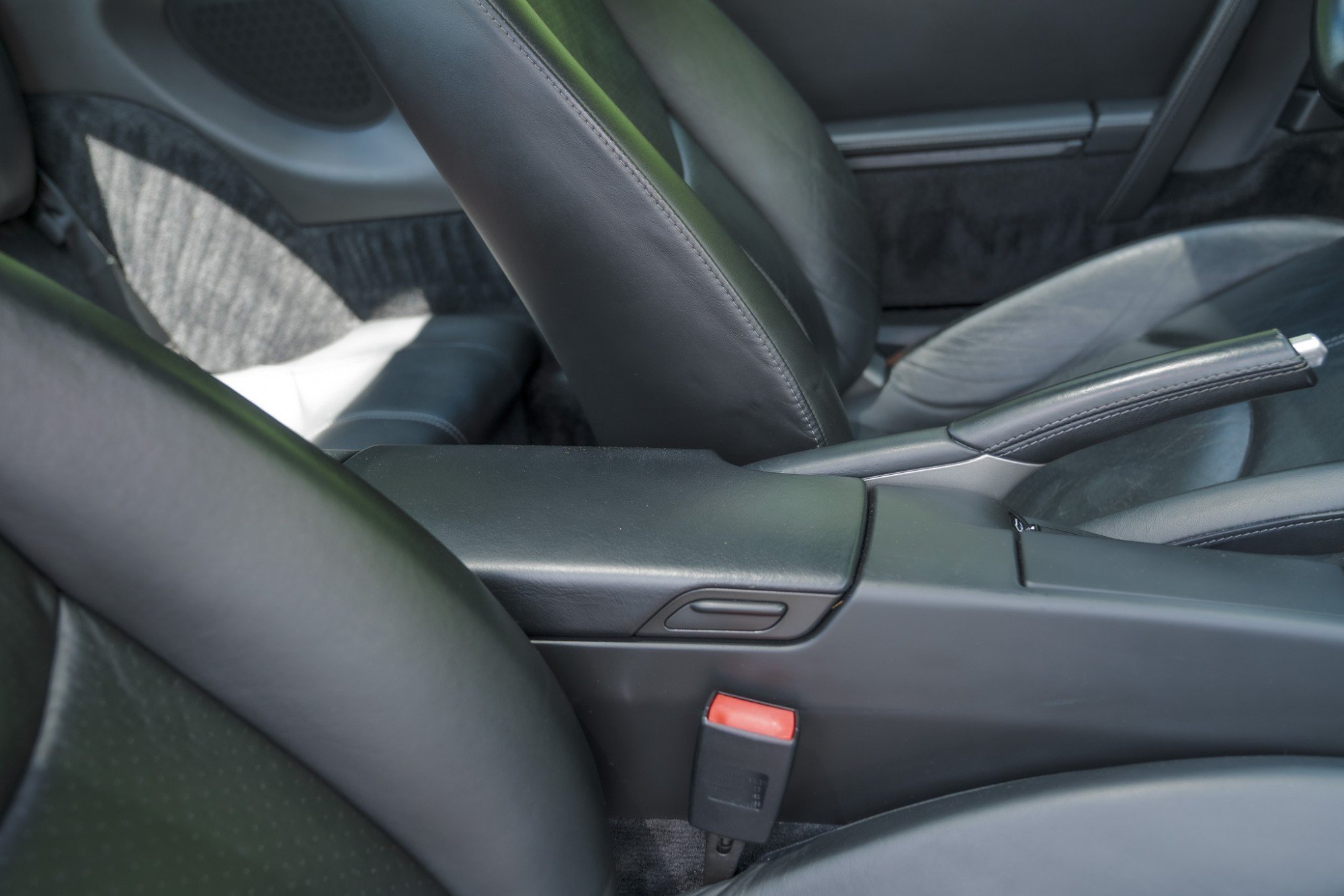 2007 Porsche 911 Targa 4S in Black, interior photo 18