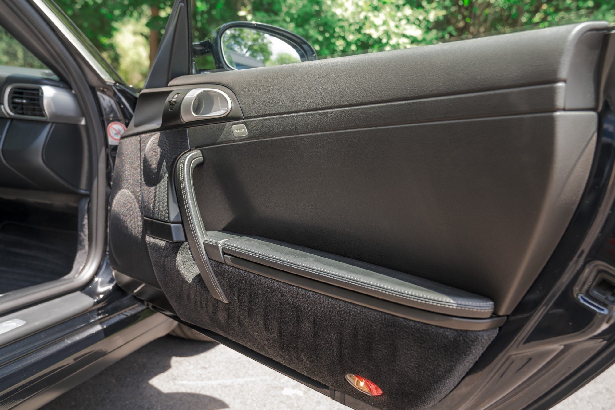 2007 Porsche 911 Targa 4S in Black, interior photo 23