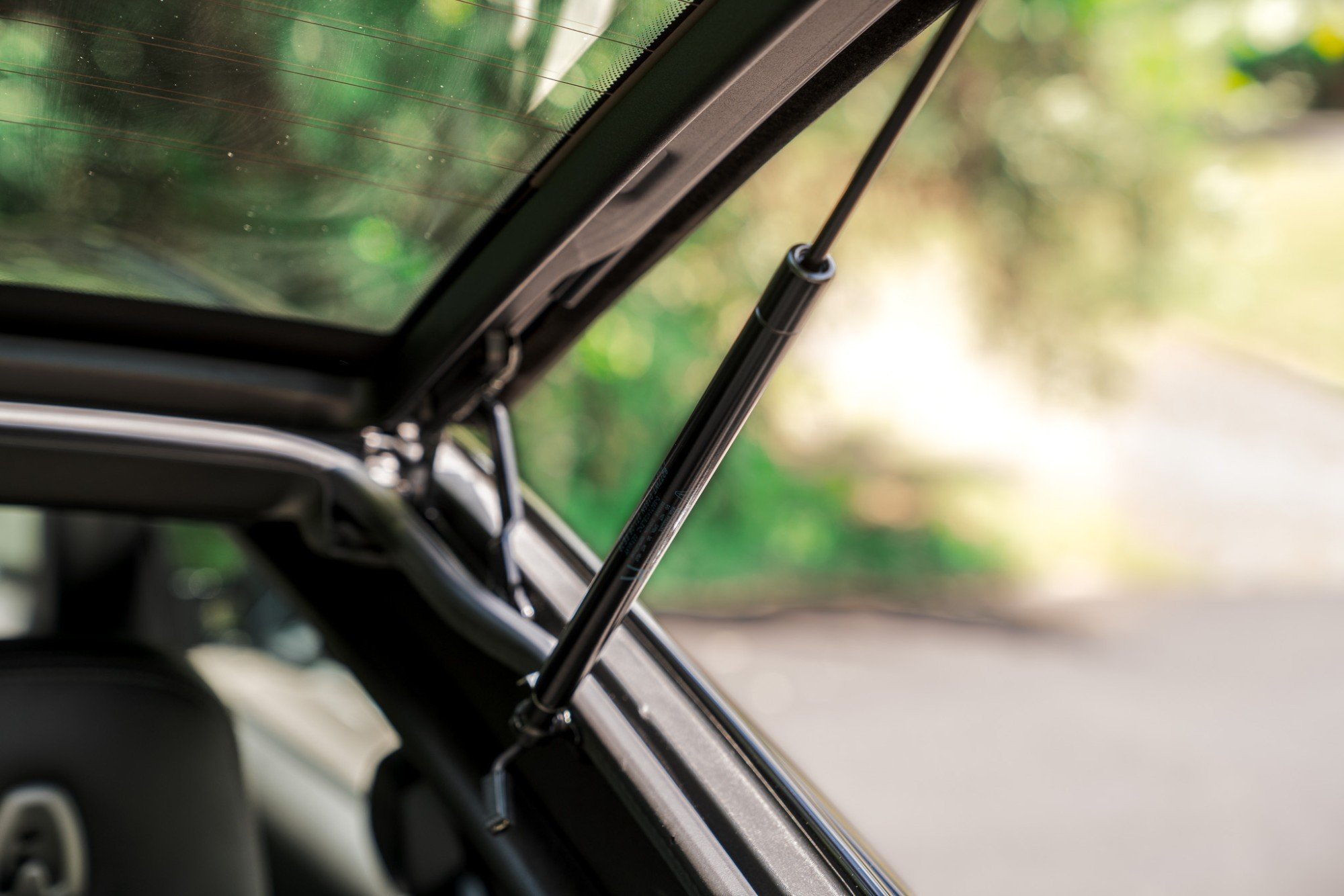 2007 Porsche 911 Targa 4S in Black, interior photo 26