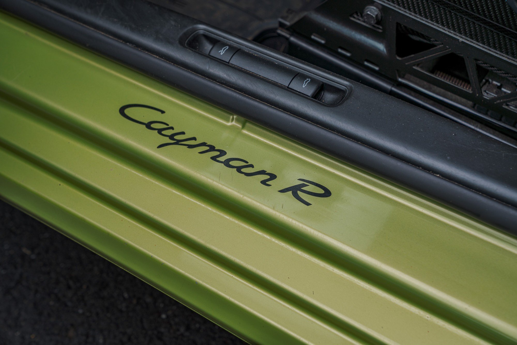 2012 Porsche Cayman R - Photo 28