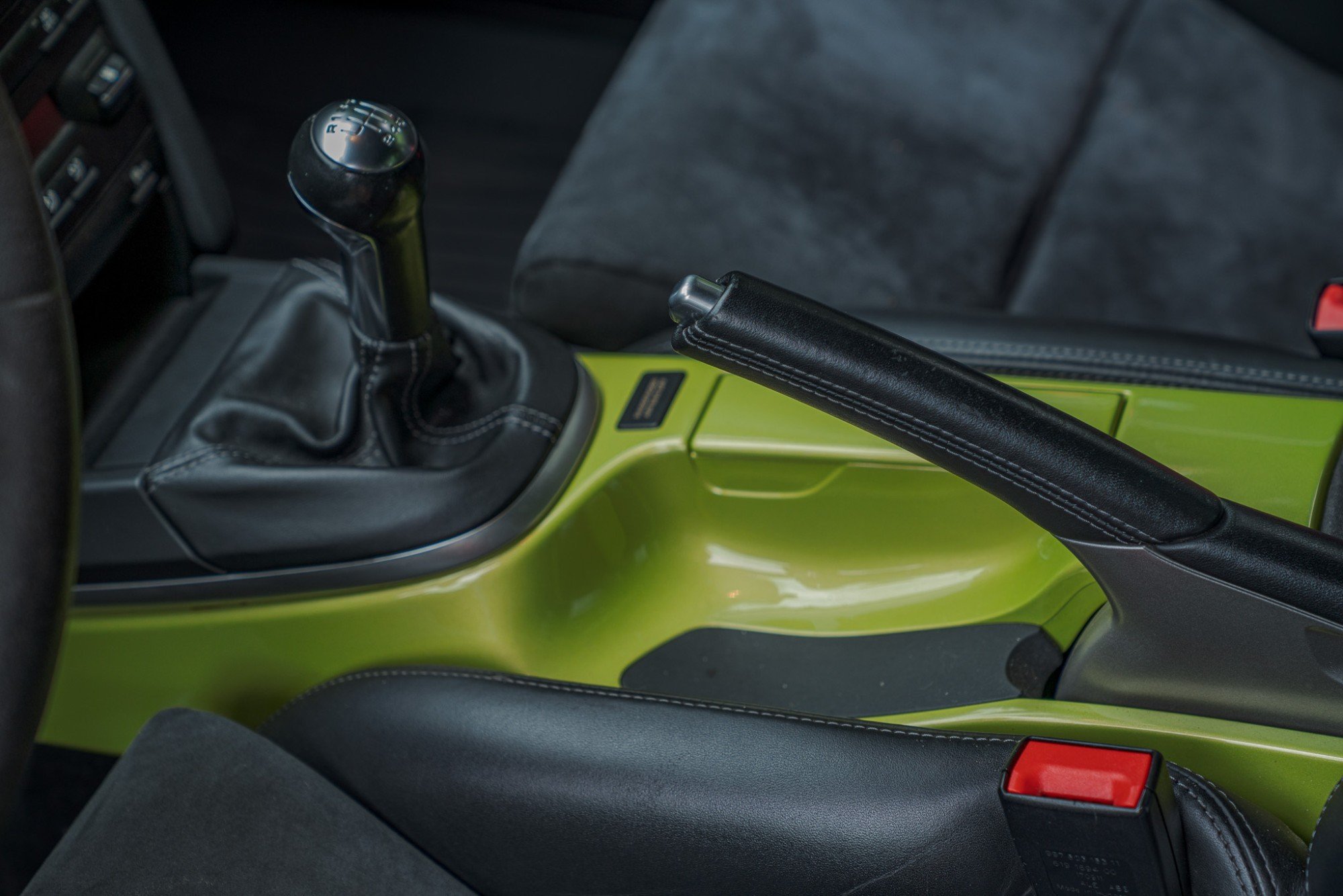 2012 Porsche Cayman R - Photo 30