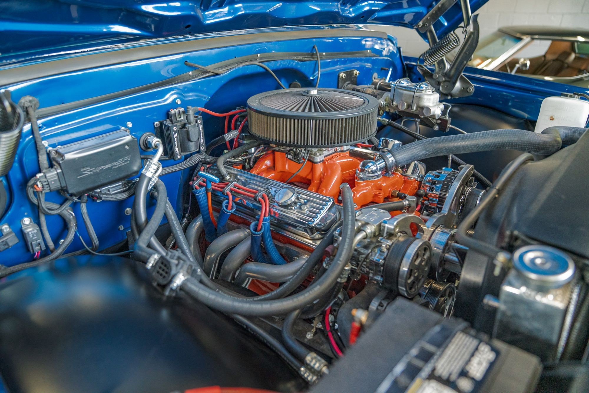 1972 Chevrolet Blazer CST in Blue, engine cover photo