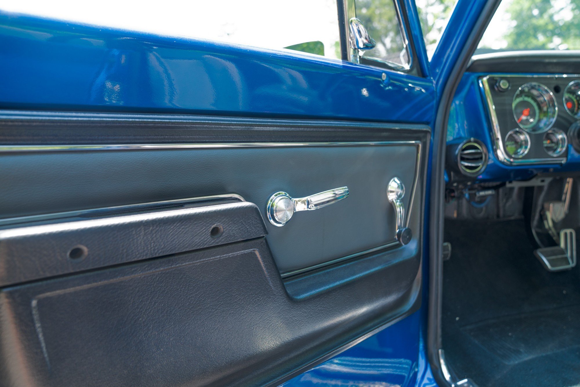 1972 Chevrolet Blazer CST in Blue, interior photo 16
