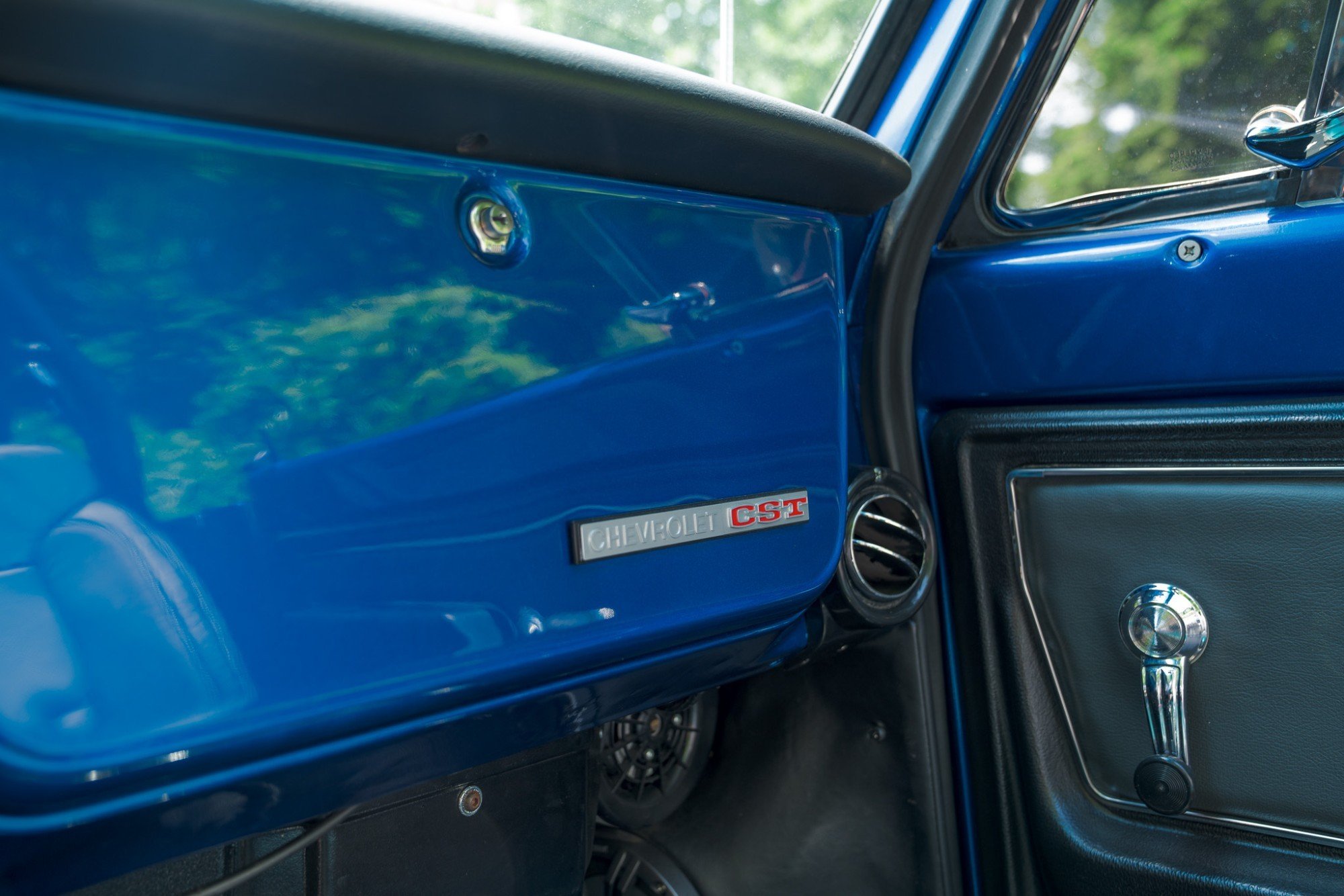 1972 Chevrolet Blazer CST in Blue, interior photo 18
