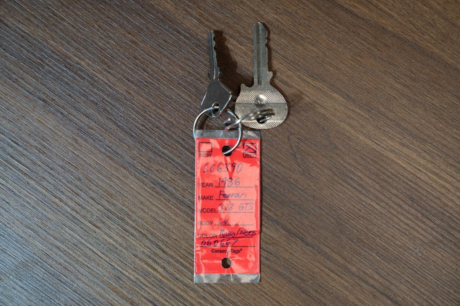 1986 Ferrari 328 GTS in Rosso Corsa, keys and books photo 1
