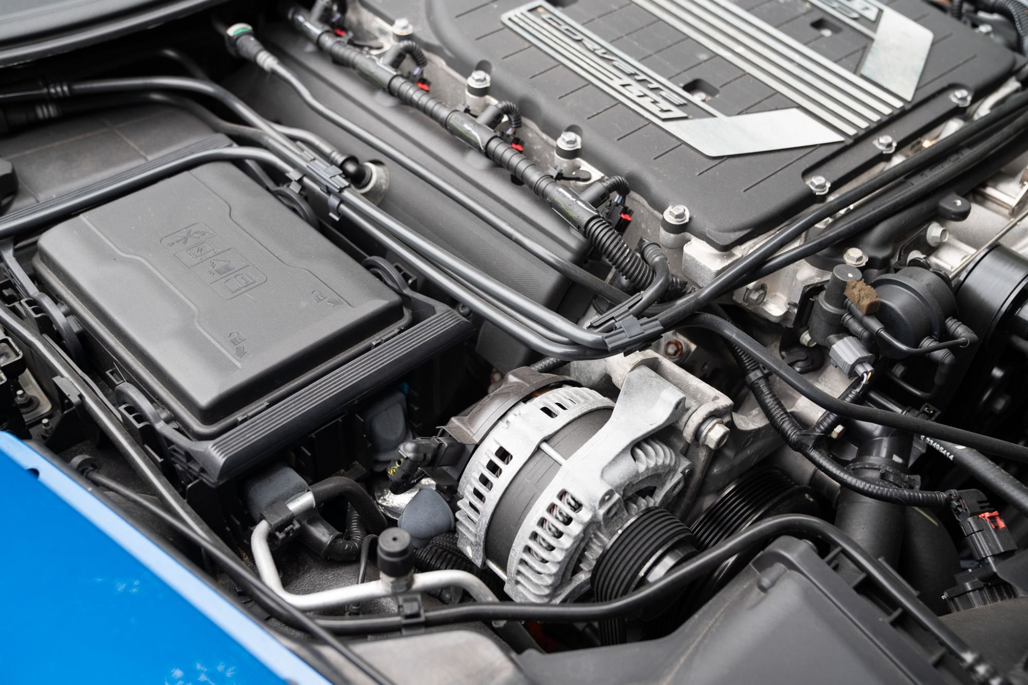 2016 Chevrolet Corvette Z06 in Laguna Blue Tintcoat, engine photo 2