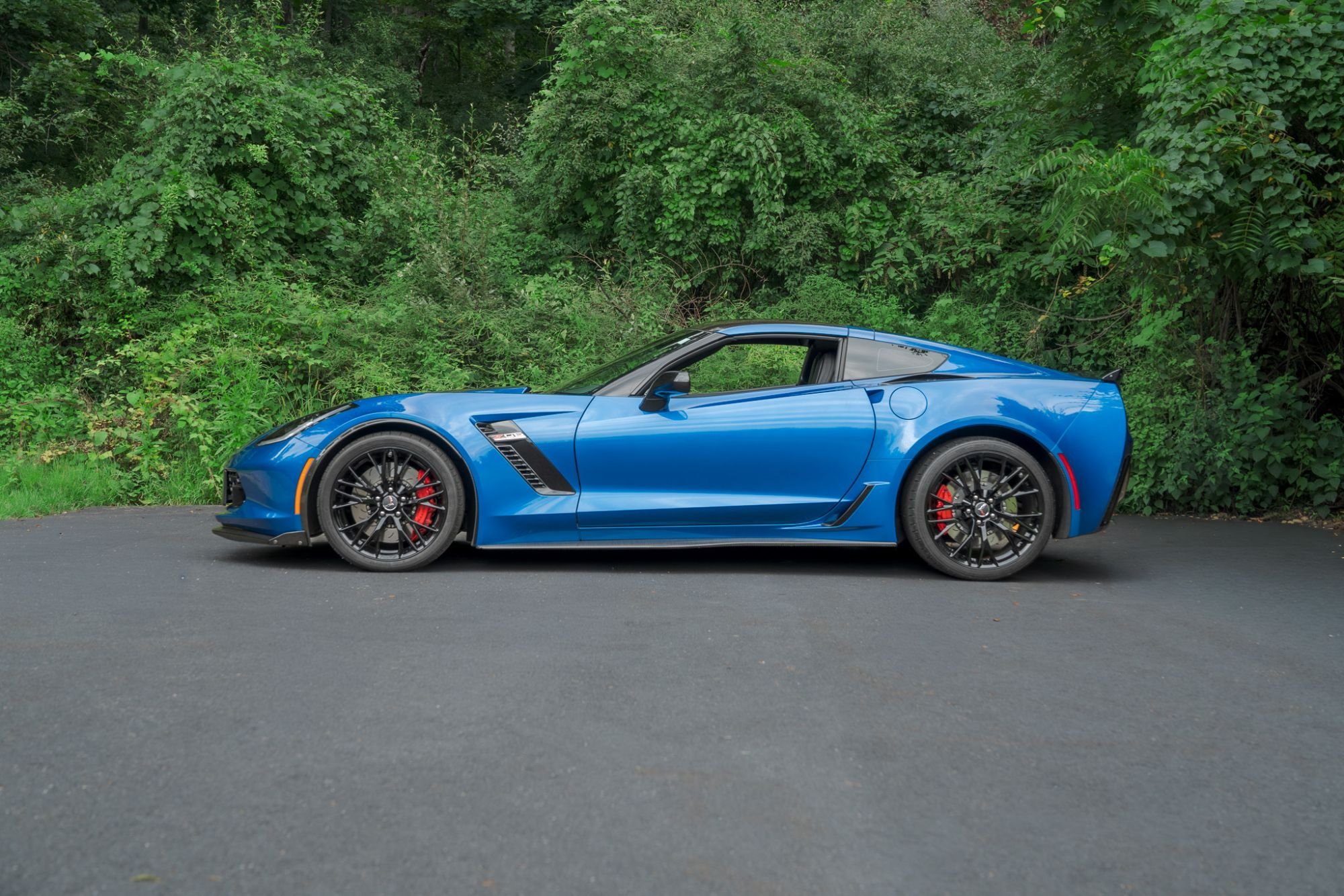 2016 Chevrolet Corvette Z06 in Laguna Blue Tintcoat, exterior photo 5