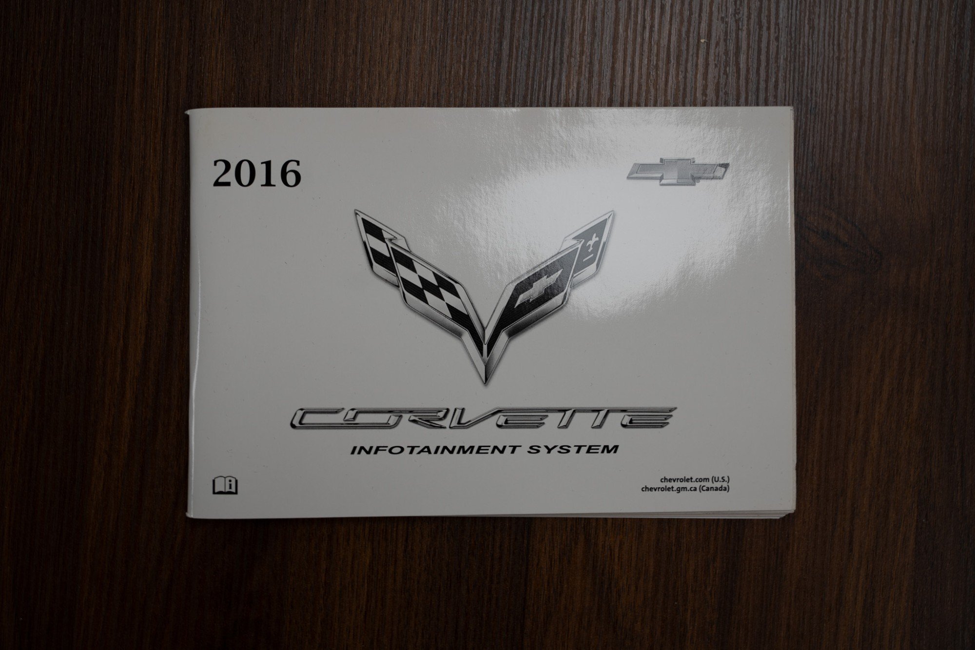 2016 Chevrolet Corvette Z06 in Laguna Blue Tintcoat, keys and books photo 5