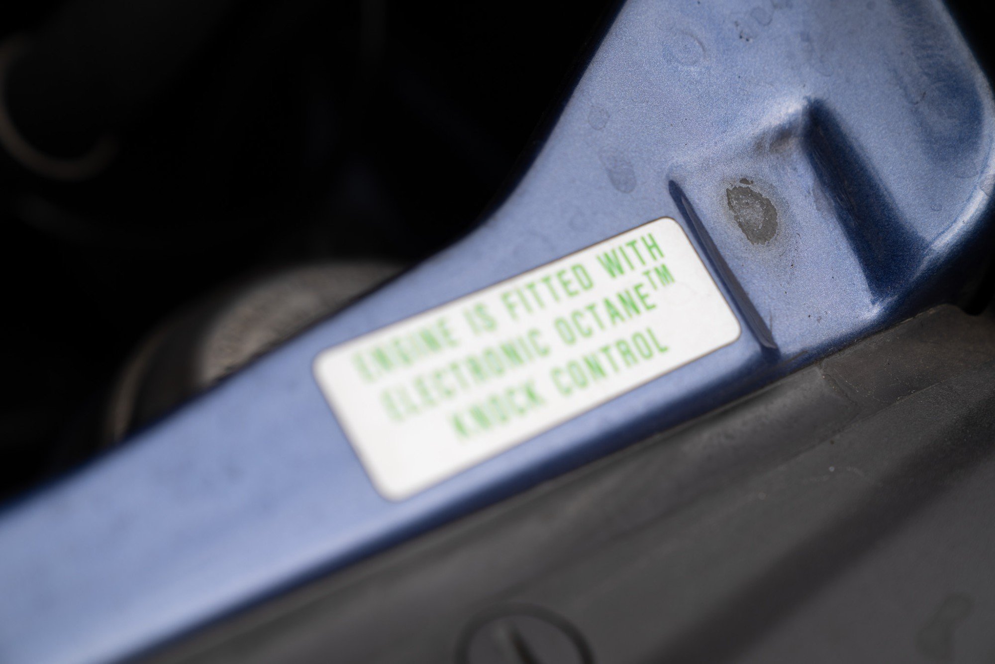 1997 Porsche 911 Carrera in Zenith Blue Metallic, engine photo 13