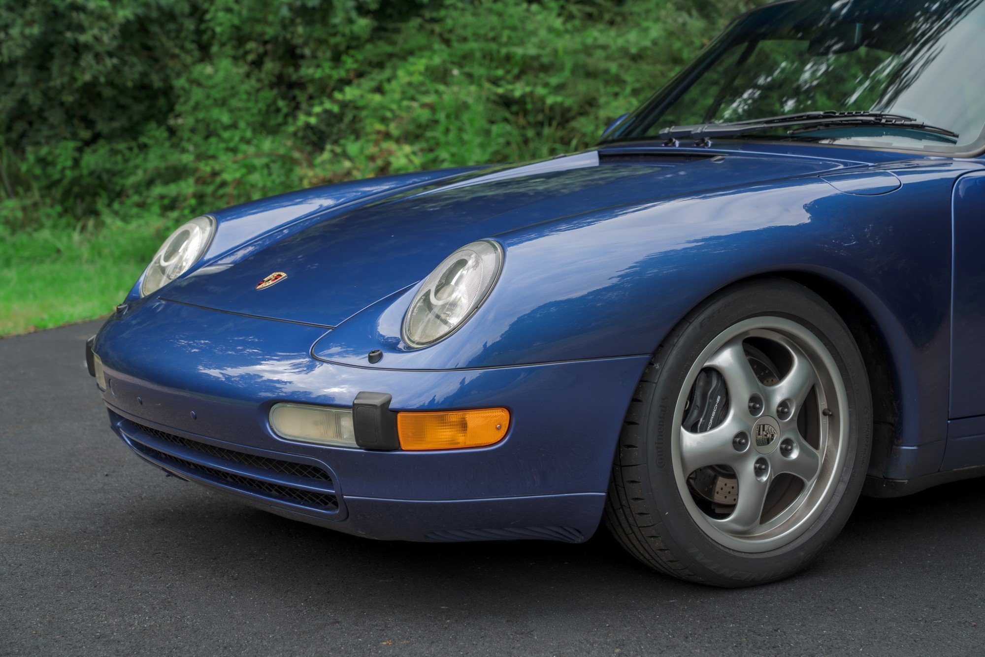 1997 Porsche 911 Carrera in Zenith Blue Metallic, exterior photo 2