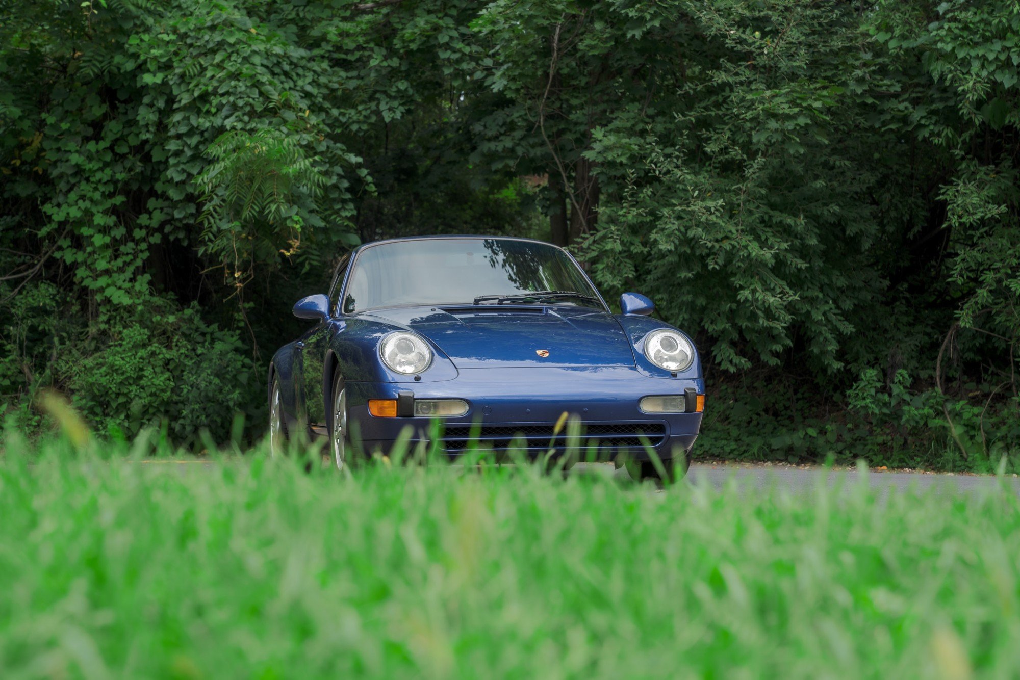 1997 Porsche 911 Carrera in Zenith Blue Metallic, exterior photo 8