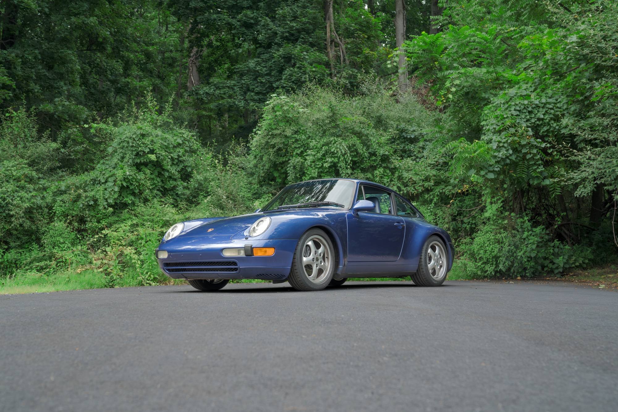 1997 Porsche 911 Carrera in Zenith Blue Metallic, exterior photo 9