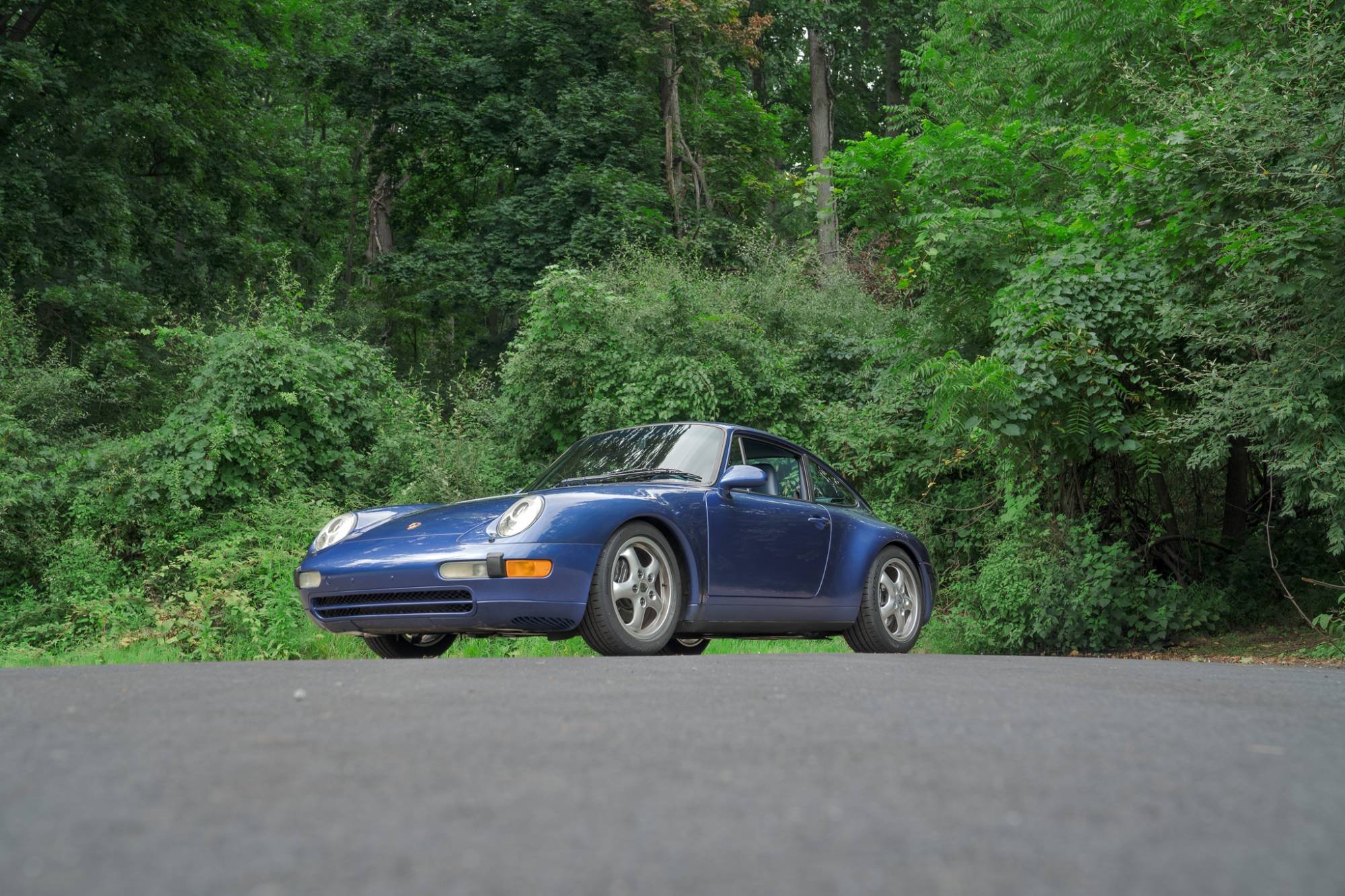 1997 Porsche 911 Carrera in Zenith Blue Metallic, exterior photo 10