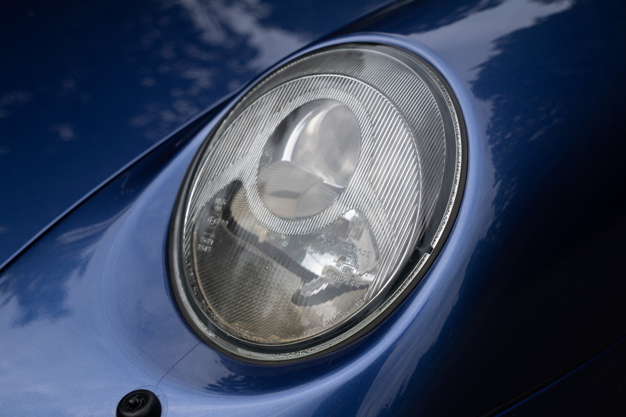 1997 Porsche 911 Carrera in Zenith Blue Metallic, exterior photo 24