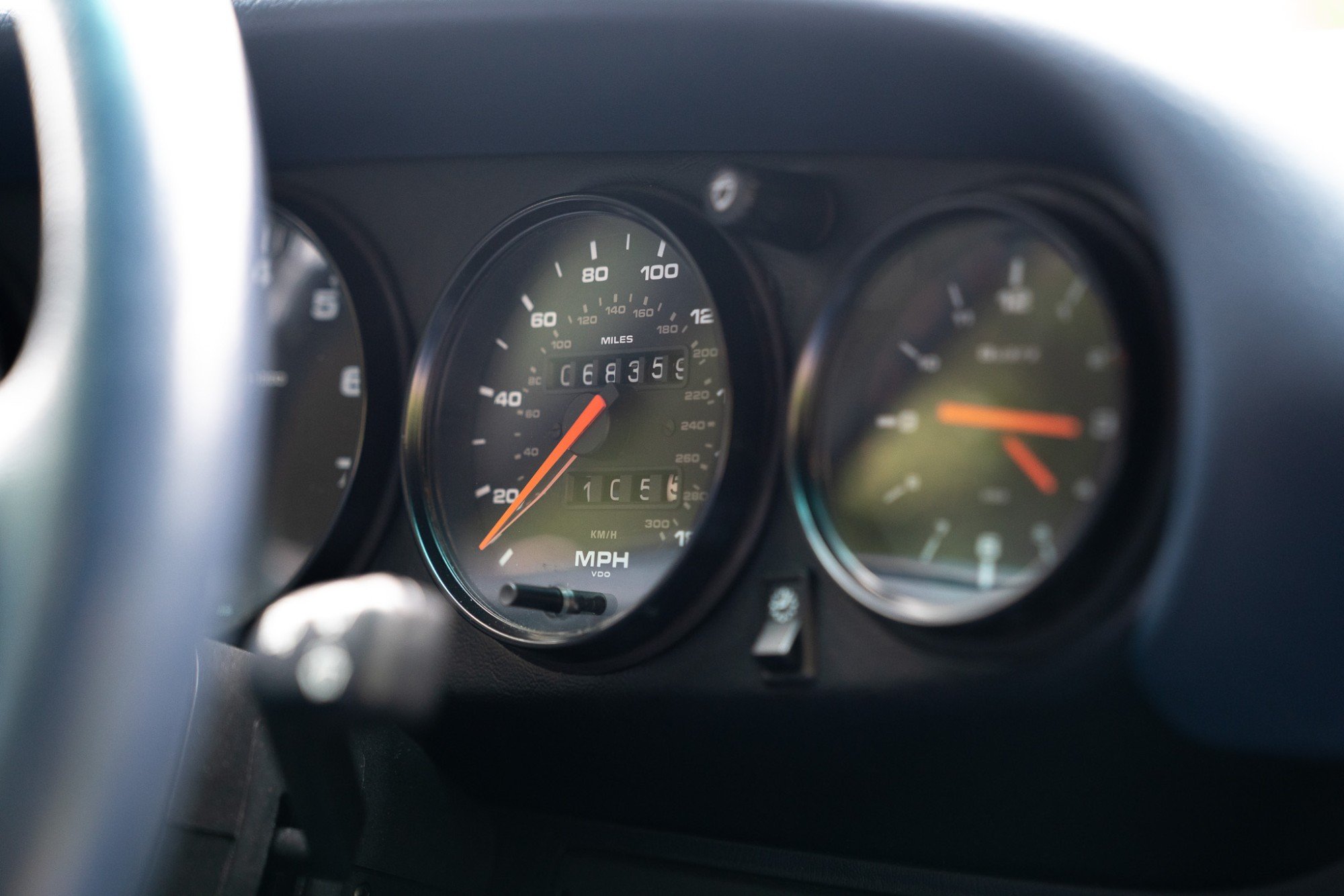 1997 Porsche 911 Carrera in Zenith Blue Metallic, interior photo 5