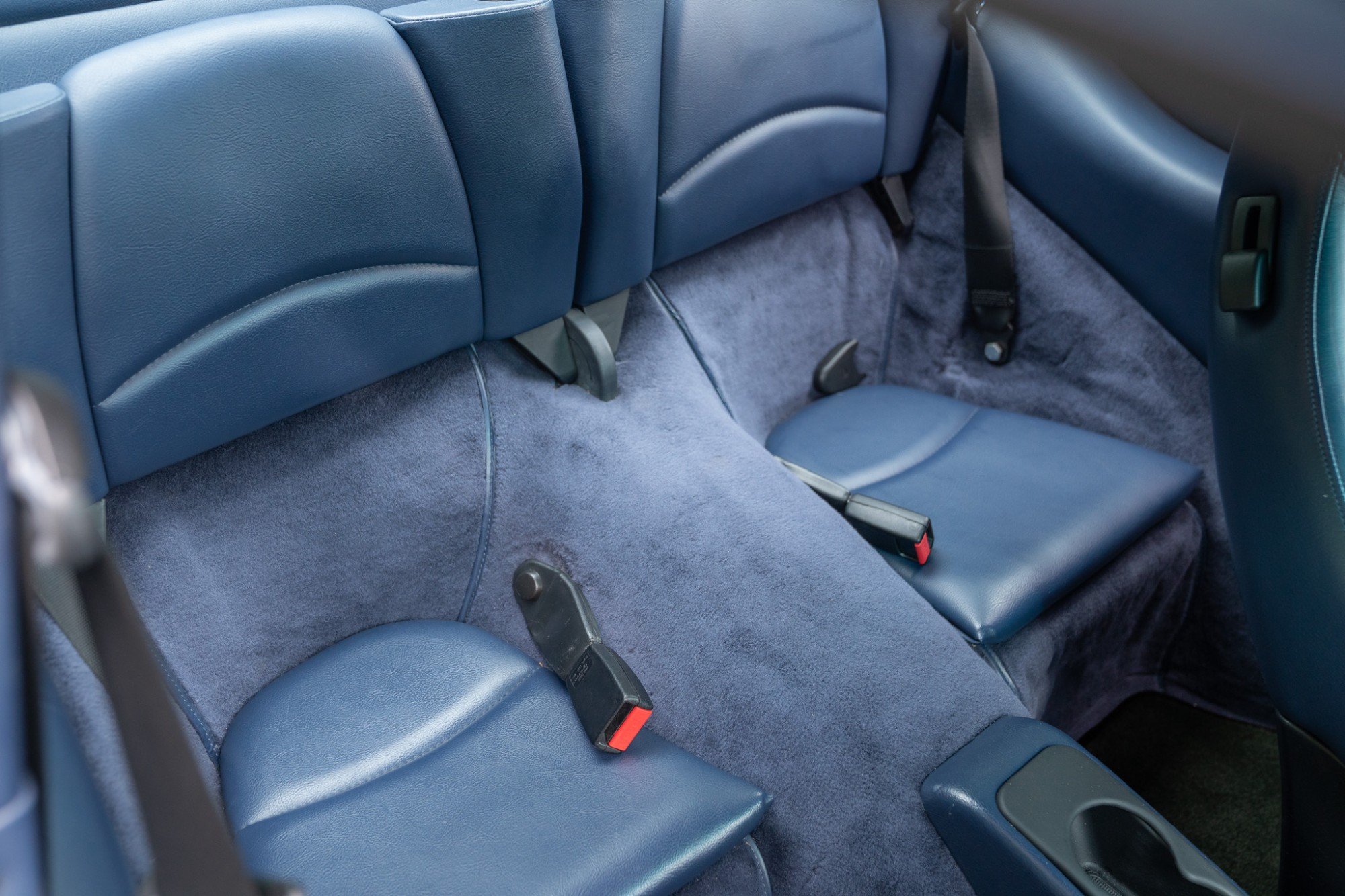 1997 Porsche 911 Carrera in Zenith Blue Metallic, interior photo 17