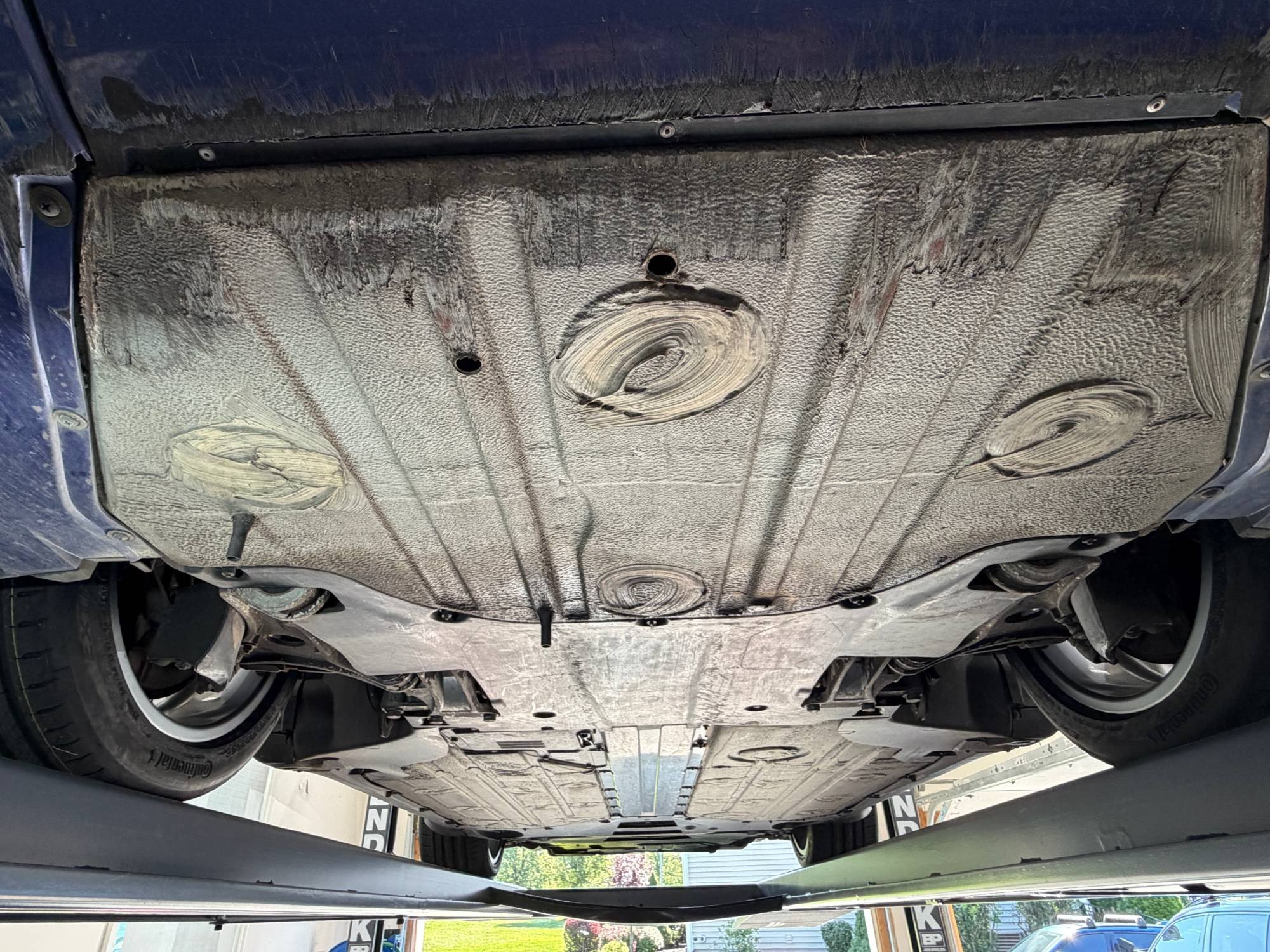1997 Porsche 911 Carrera in Zenith Blue Metallic, undercarriage photo 3