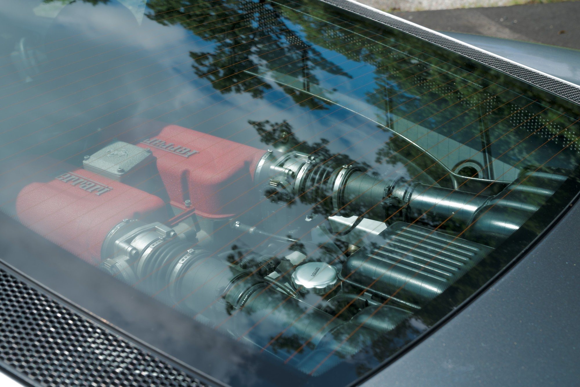 2000 Ferrari 360 Modena/Modena F1 in Grigio Titanio, engine cover photo