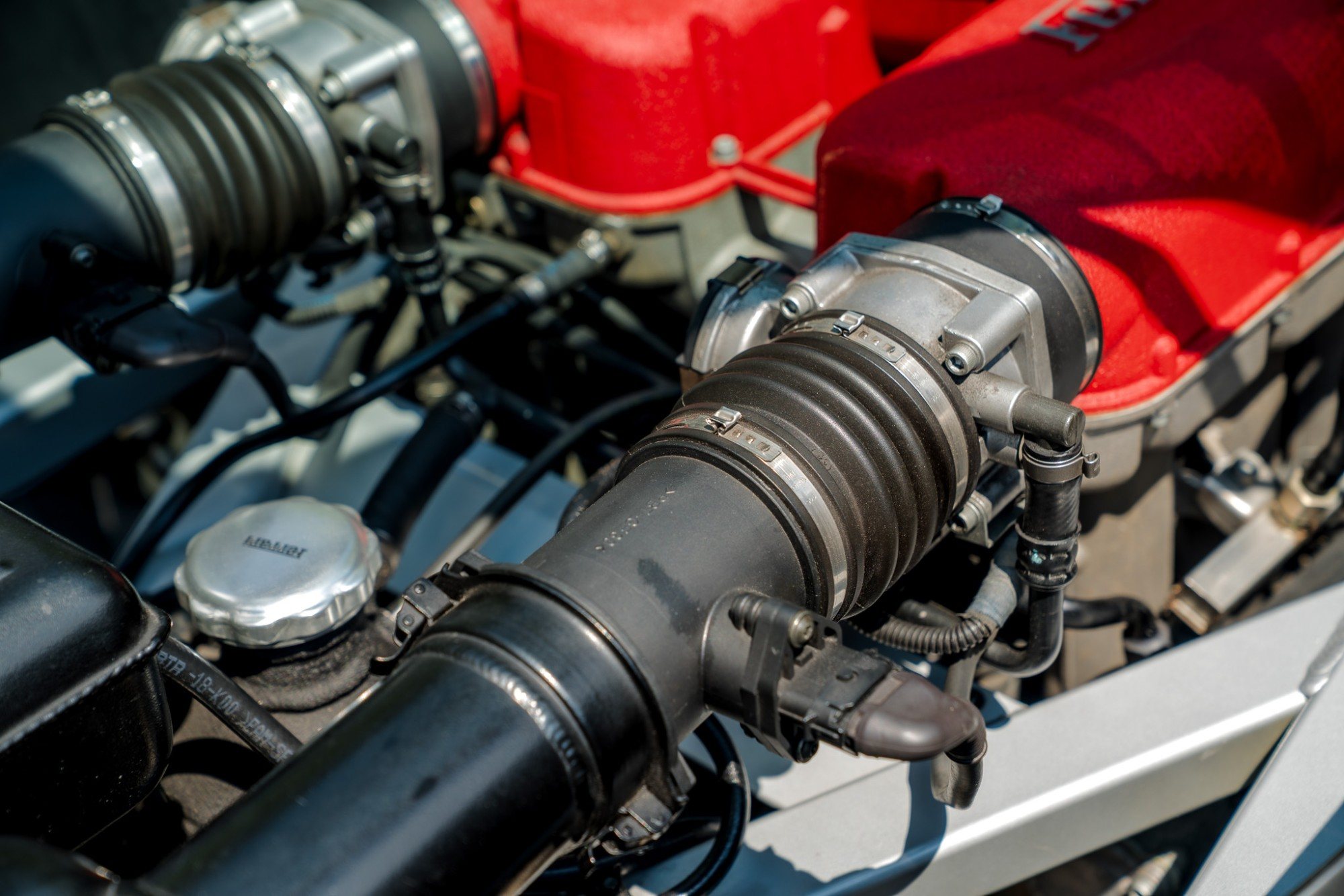 2000 Ferrari 360 Modena/Modena F1 in Grigio Titanio, engine photo 10