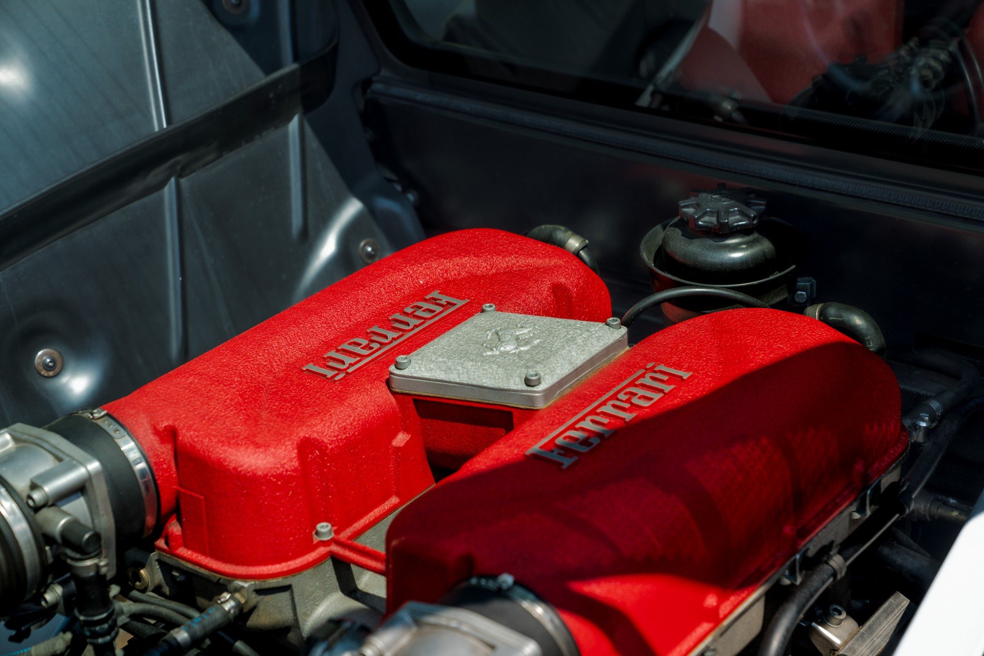2000 Ferrari 360 Modena/Modena F1 in Grigio Titanio, engine photo 11