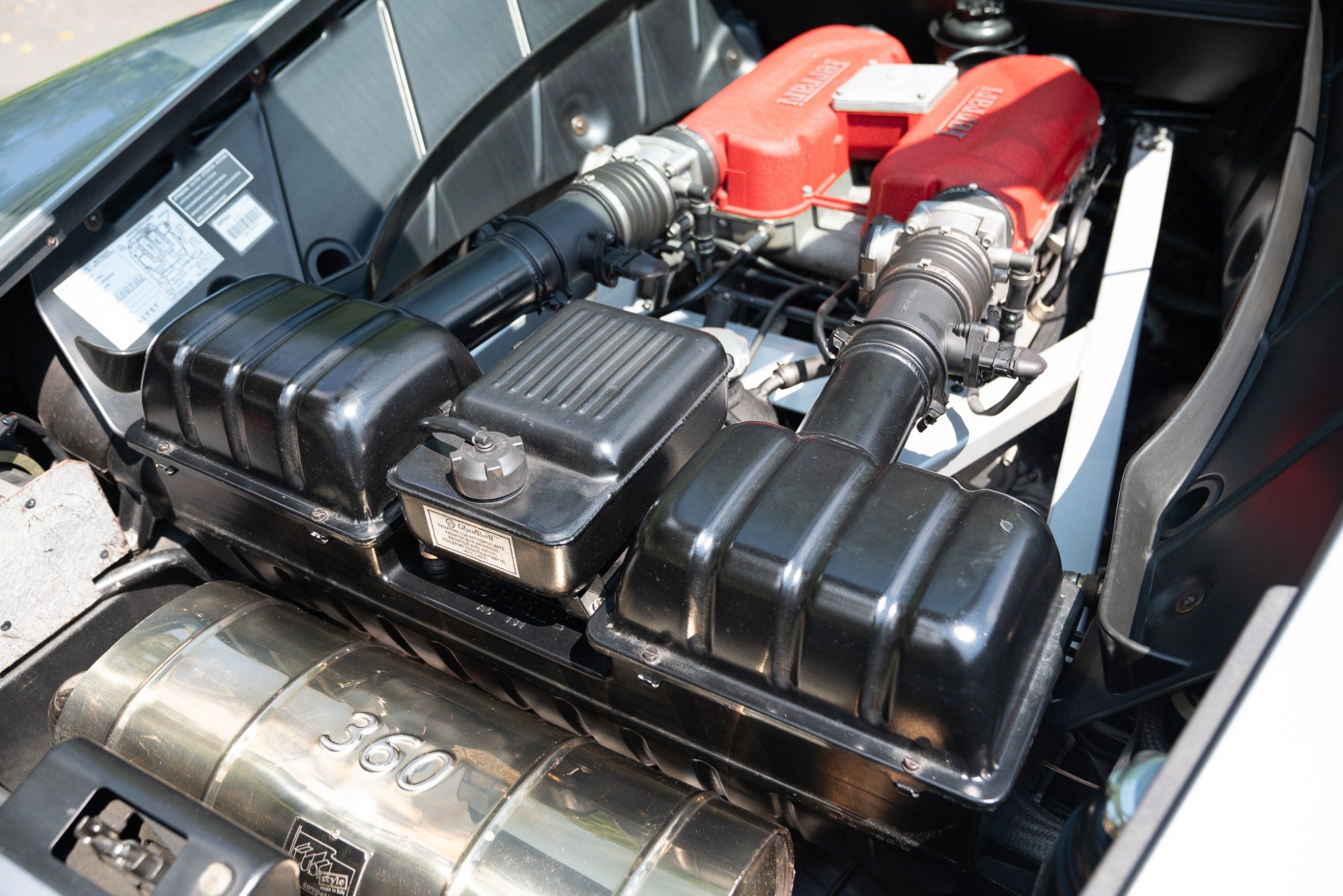 2000 Ferrari 360 Modena/Modena F1 in Grigio Titanio, engine photo 12