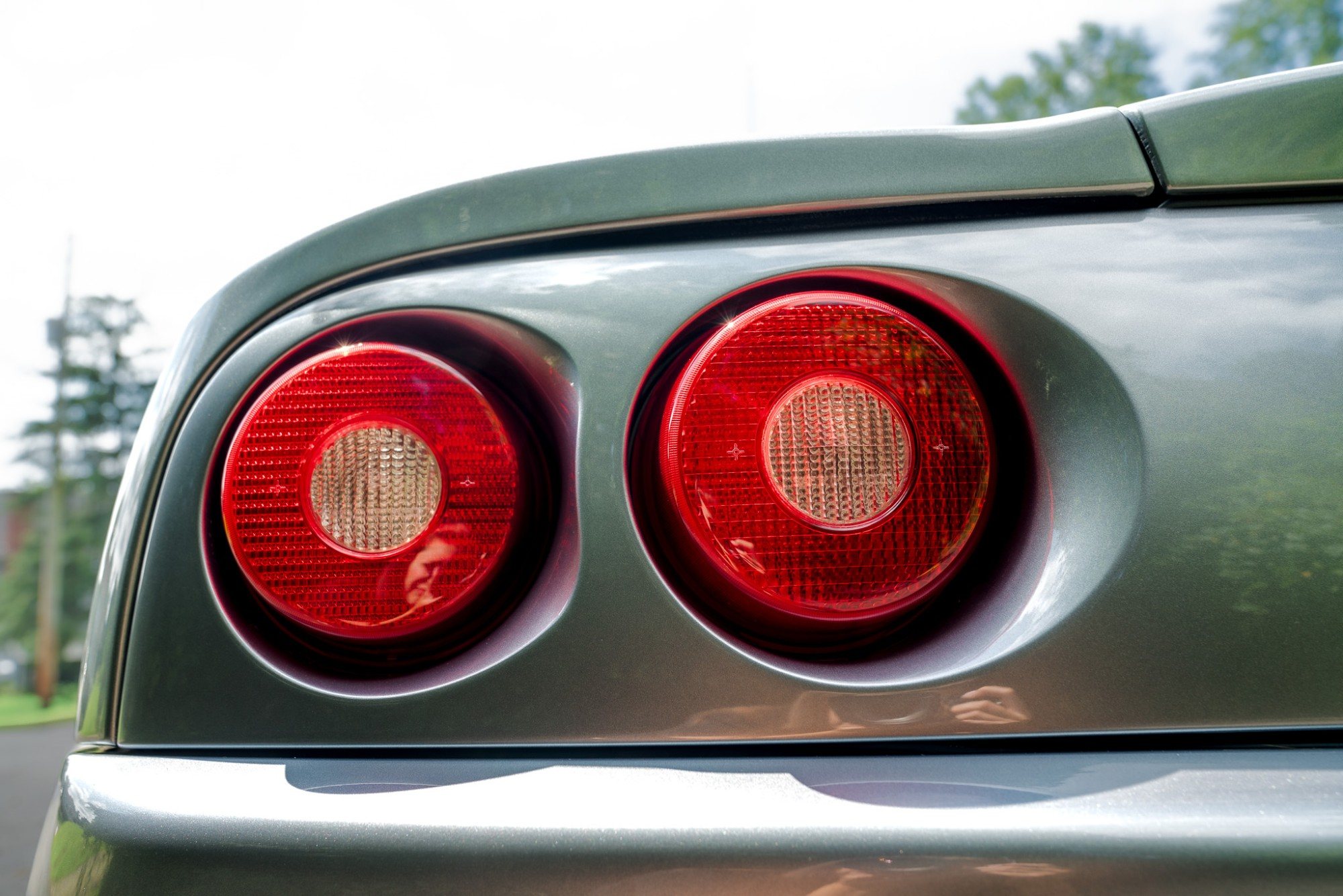 2000 Ferrari 360 Modena/Modena F1 in Grigio Titanio, exterior photo 17
