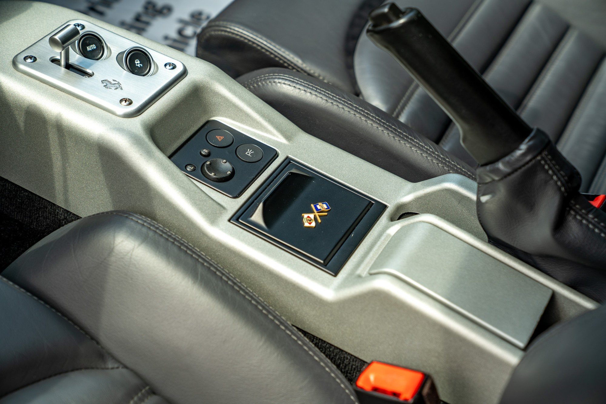 2000 Ferrari 360 Modena/Modena F1 in Grigio Titanio, interior photo 5