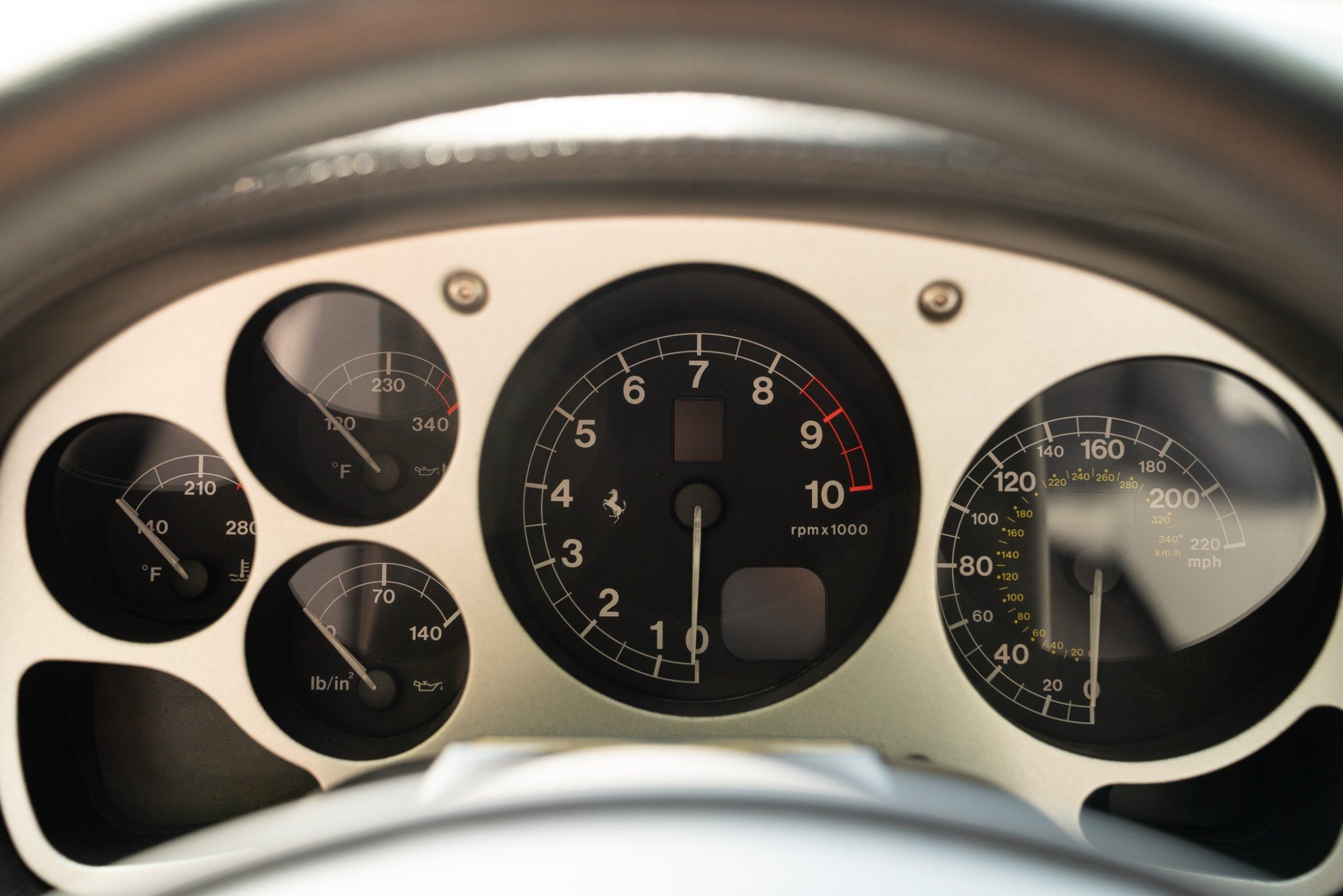 2000 Ferrari 360 Modena/Modena F1 in Grigio Titanio, interior photo 8