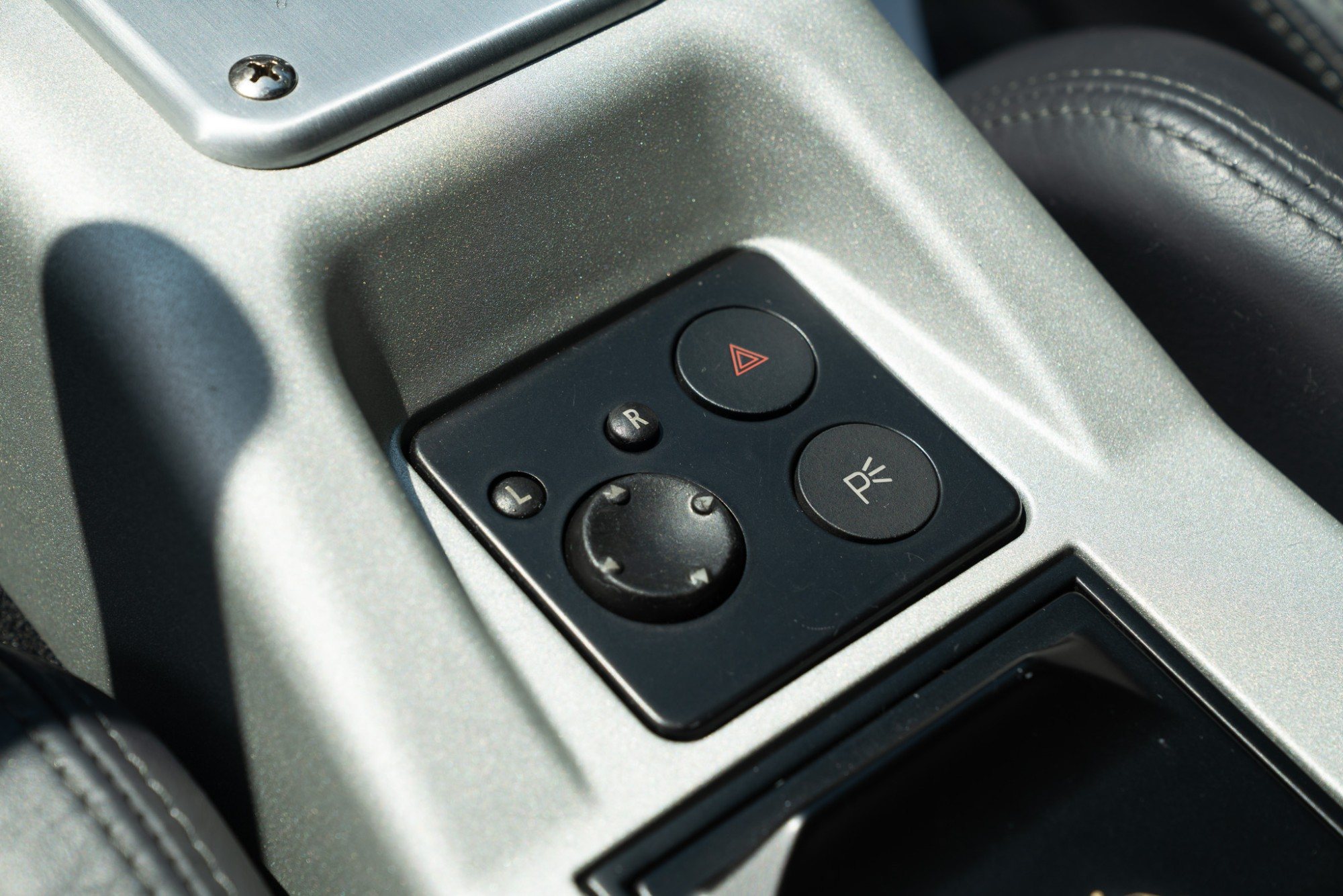 2000 Ferrari 360 Modena/Modena F1 in Grigio Titanio, interior photo 14