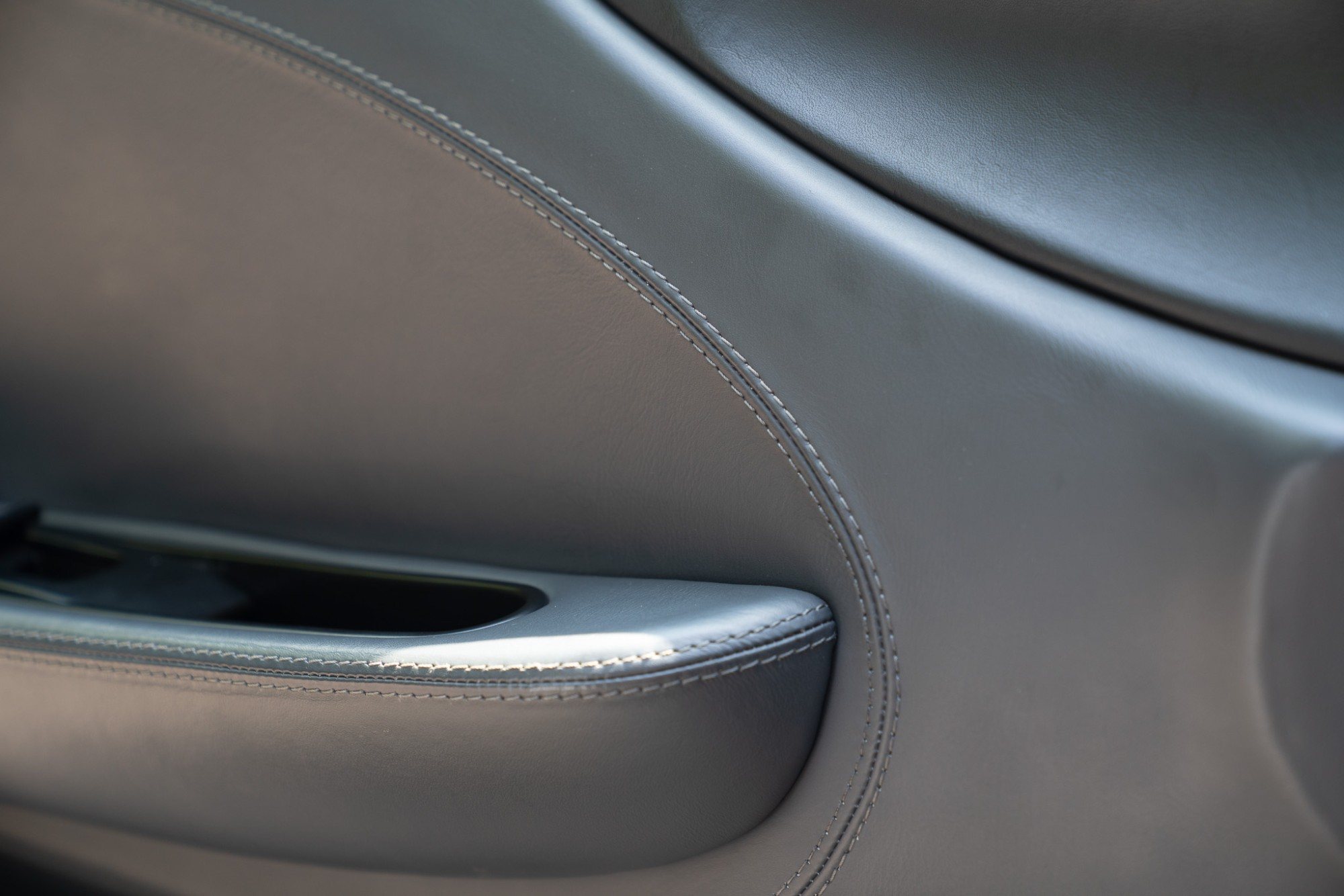 2000 Ferrari 360 Modena/Modena F1 in Grigio Titanio, interior photo 17