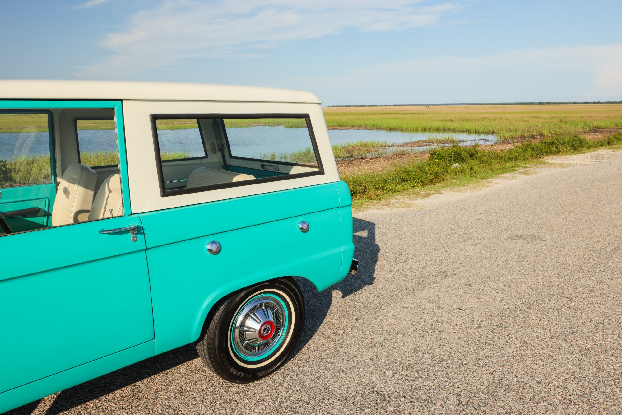 1967 Ford Bronco in Frost Turquoise Paint, exterior photo 37