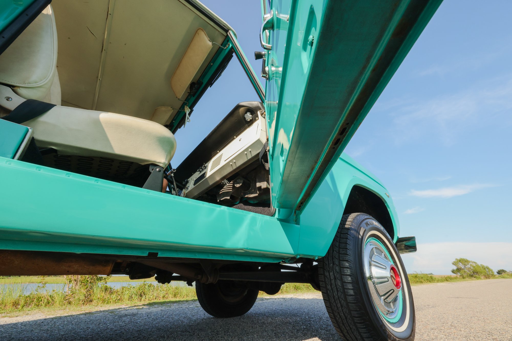 1967 Ford Bronco in Frost Turquoise Paint, exterior photo 25