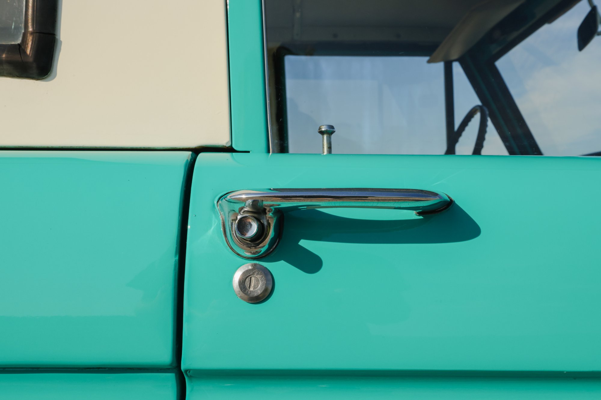 1967 Ford Bronco in Frost Turquoise Paint, exterior photo 21