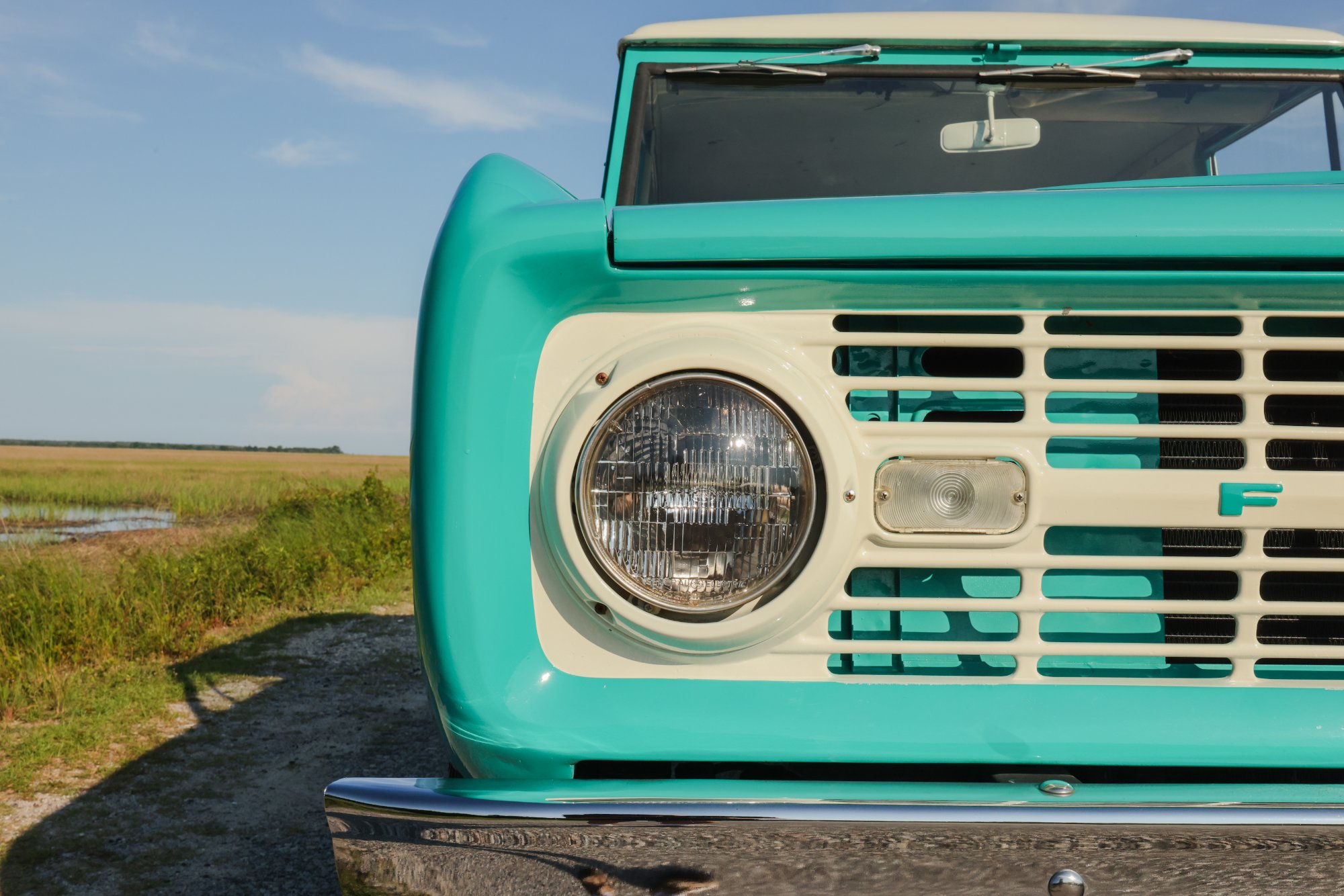 1967 Ford Bronco in Frost Turquoise Paint, exterior photo 30