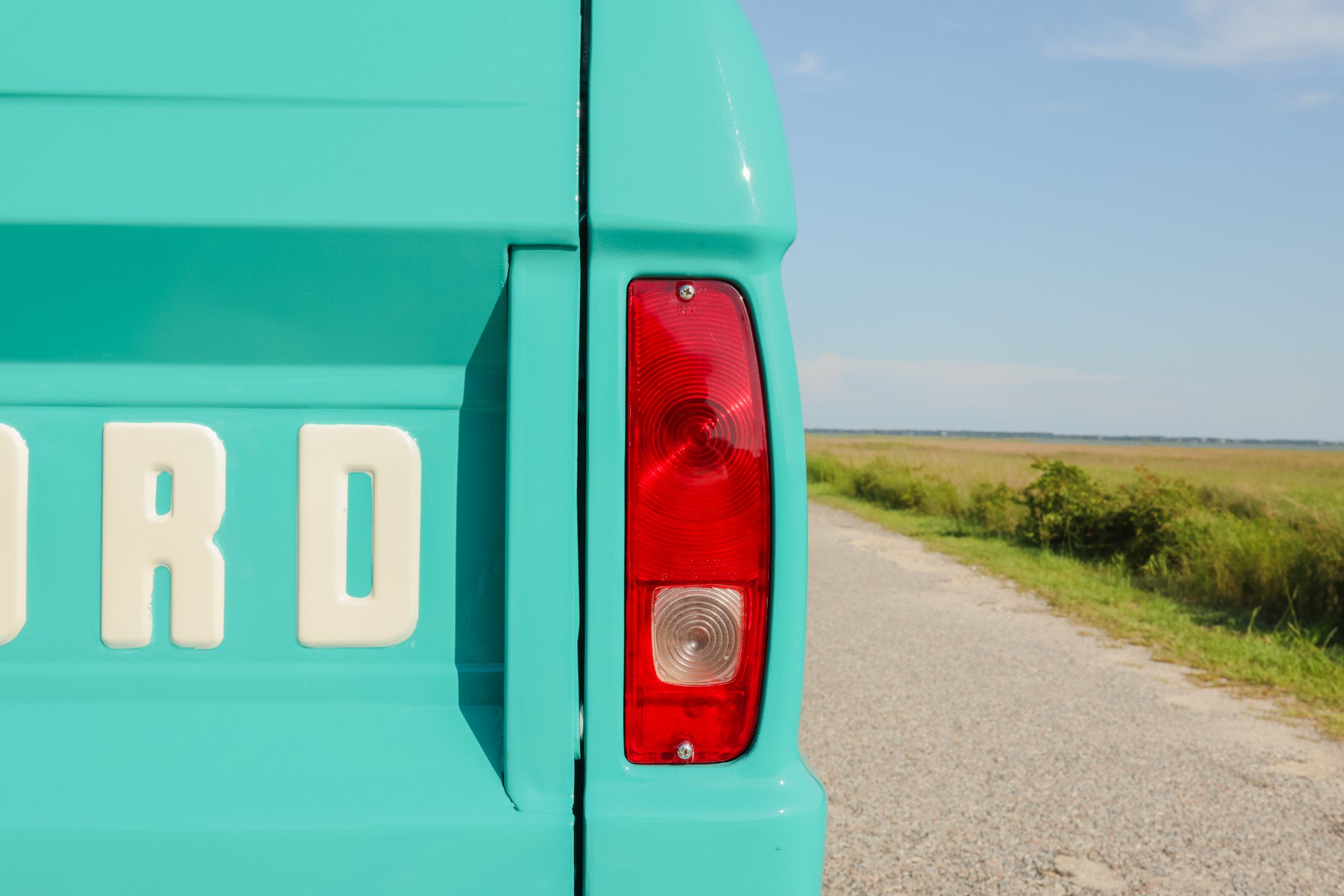 1967 Ford Bronco in Frost Turquoise Paint, exterior photo 17