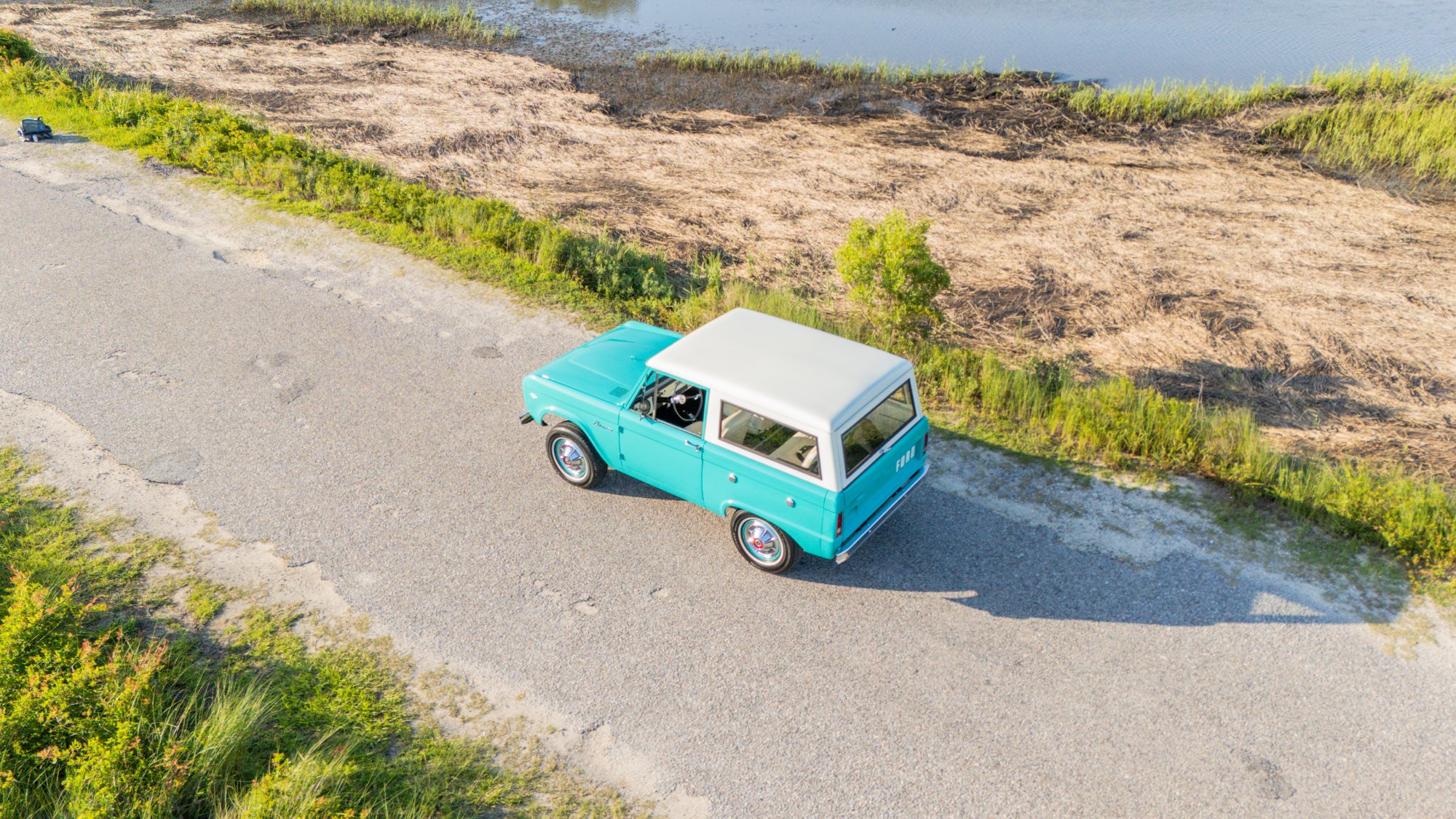 1967 Ford Bronco in Frost Turquoise Paint, exterior photo 67
