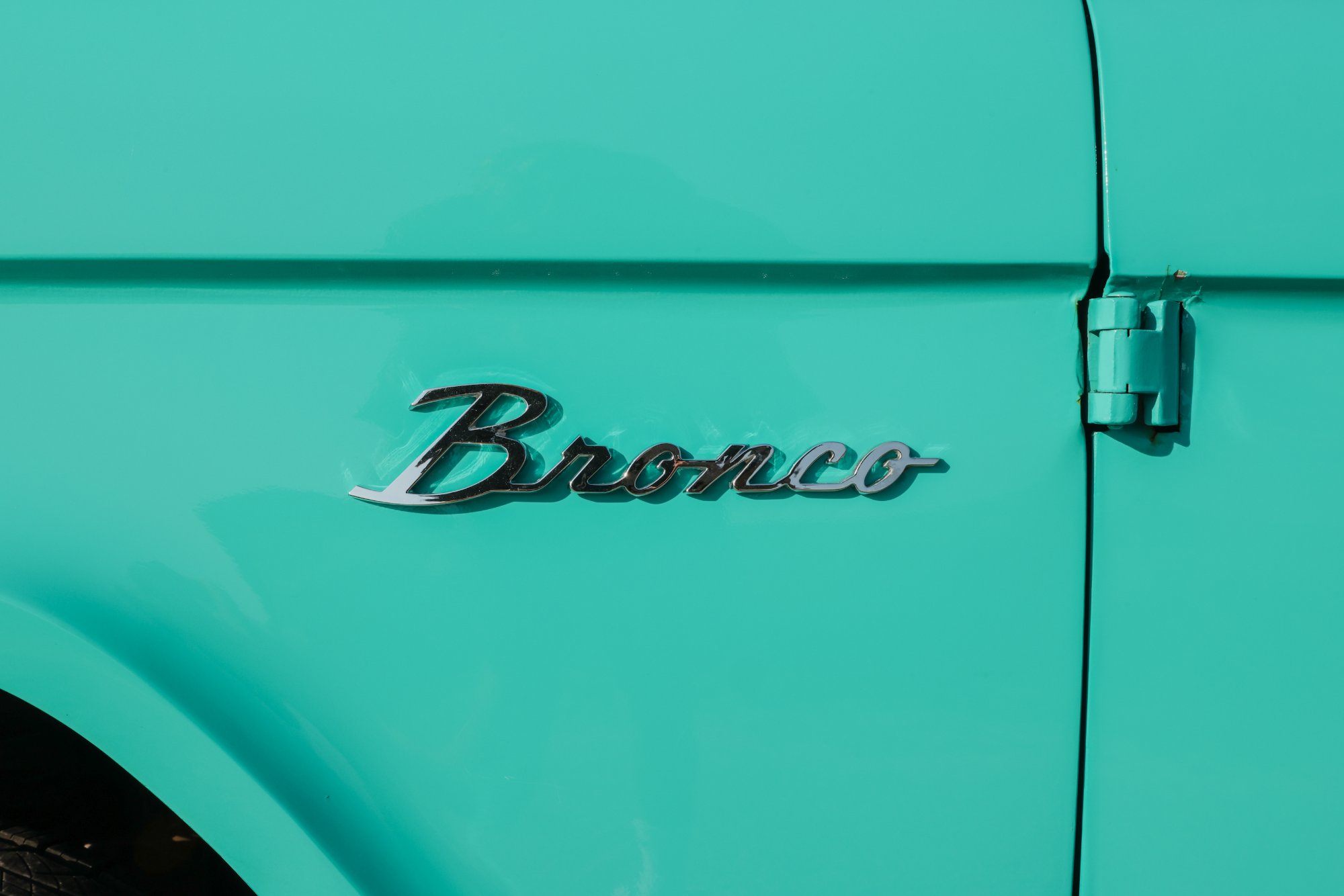 1967 Ford Bronco in Frost Turquoise Paint, exterior photo 39