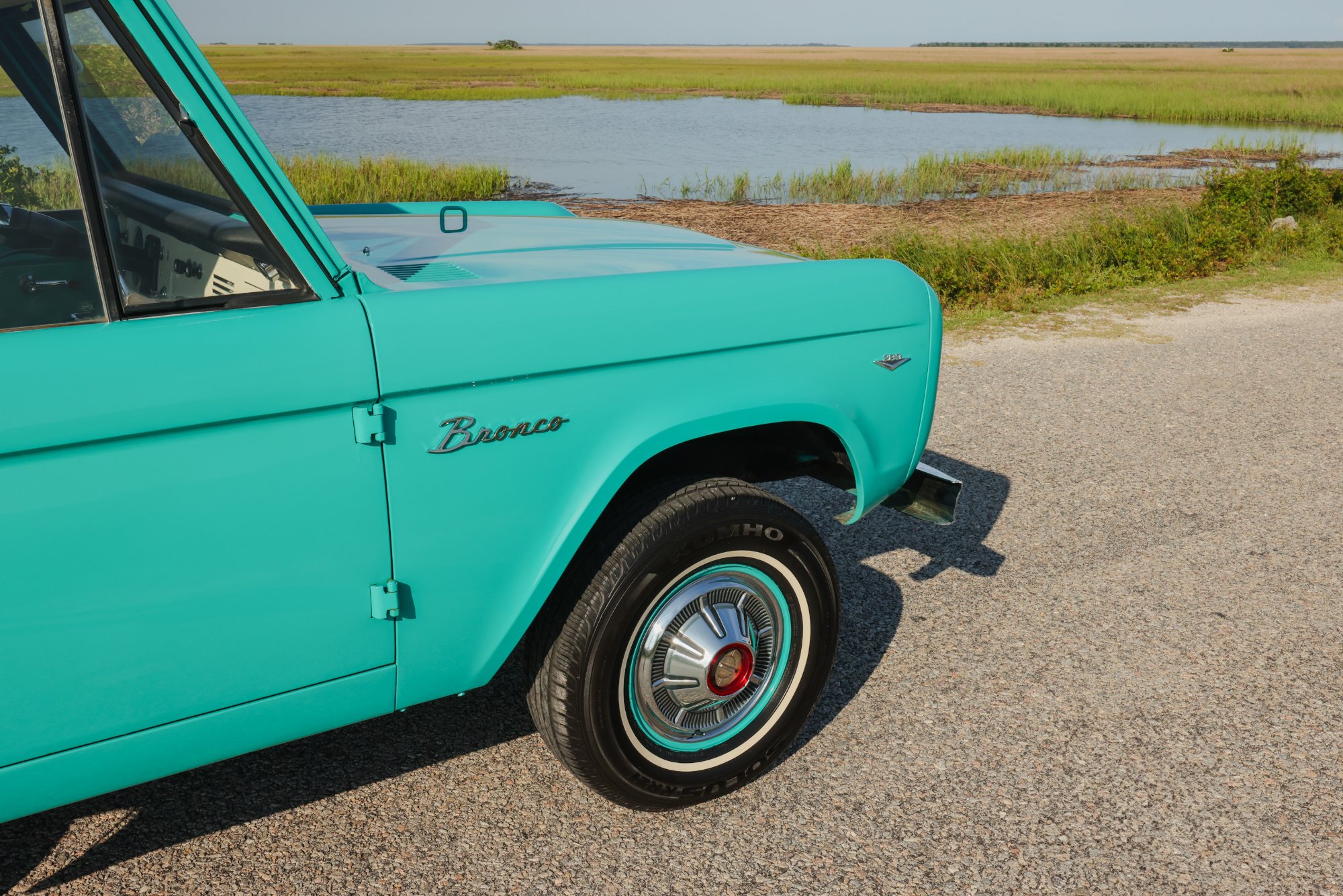 1967 Ford Bronco in Frost Turquoise Paint, exterior photo 14