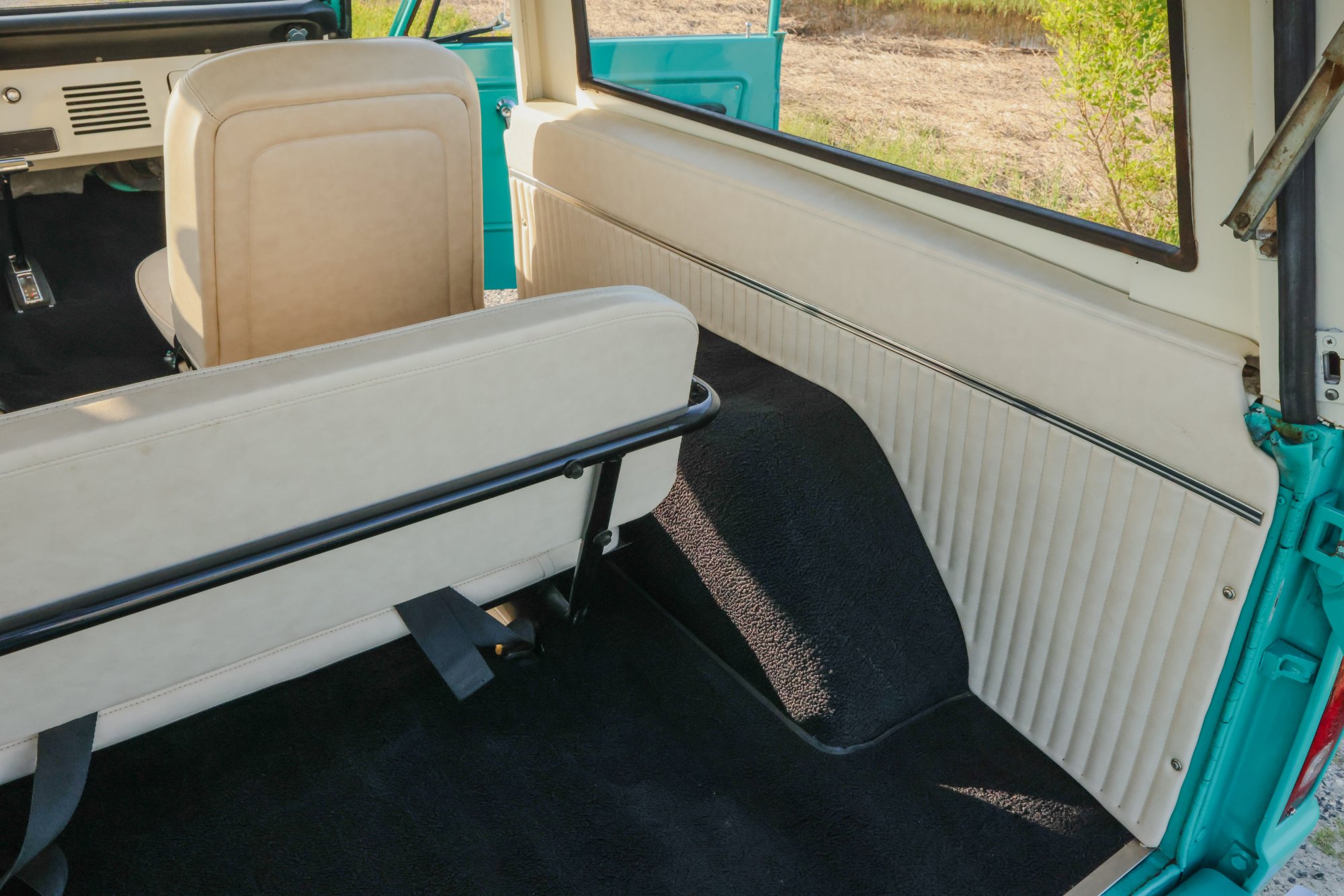 1967 Ford Bronco in Frost Turquoise Paint, interior photo 29