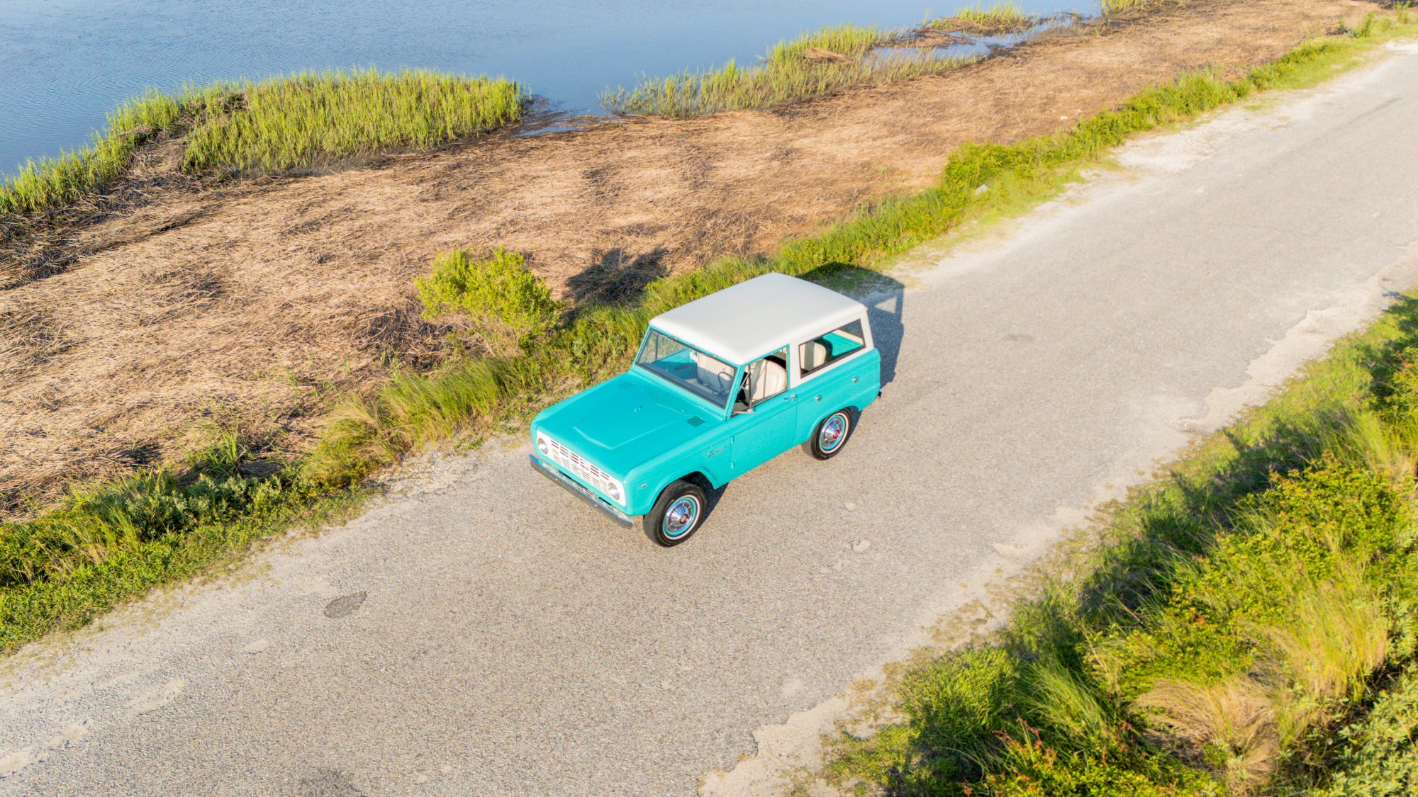 1967 Ford Bronco in Frost Turquoise Paint, exterior photo 65