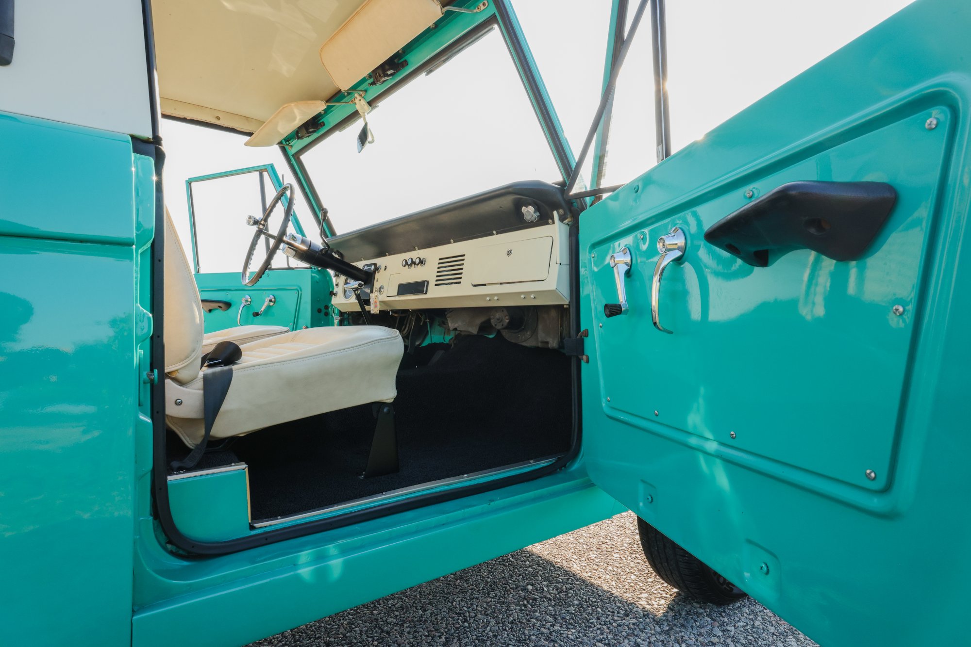 1967 Ford Bronco in Frost Turquoise Paint, interior photo 15