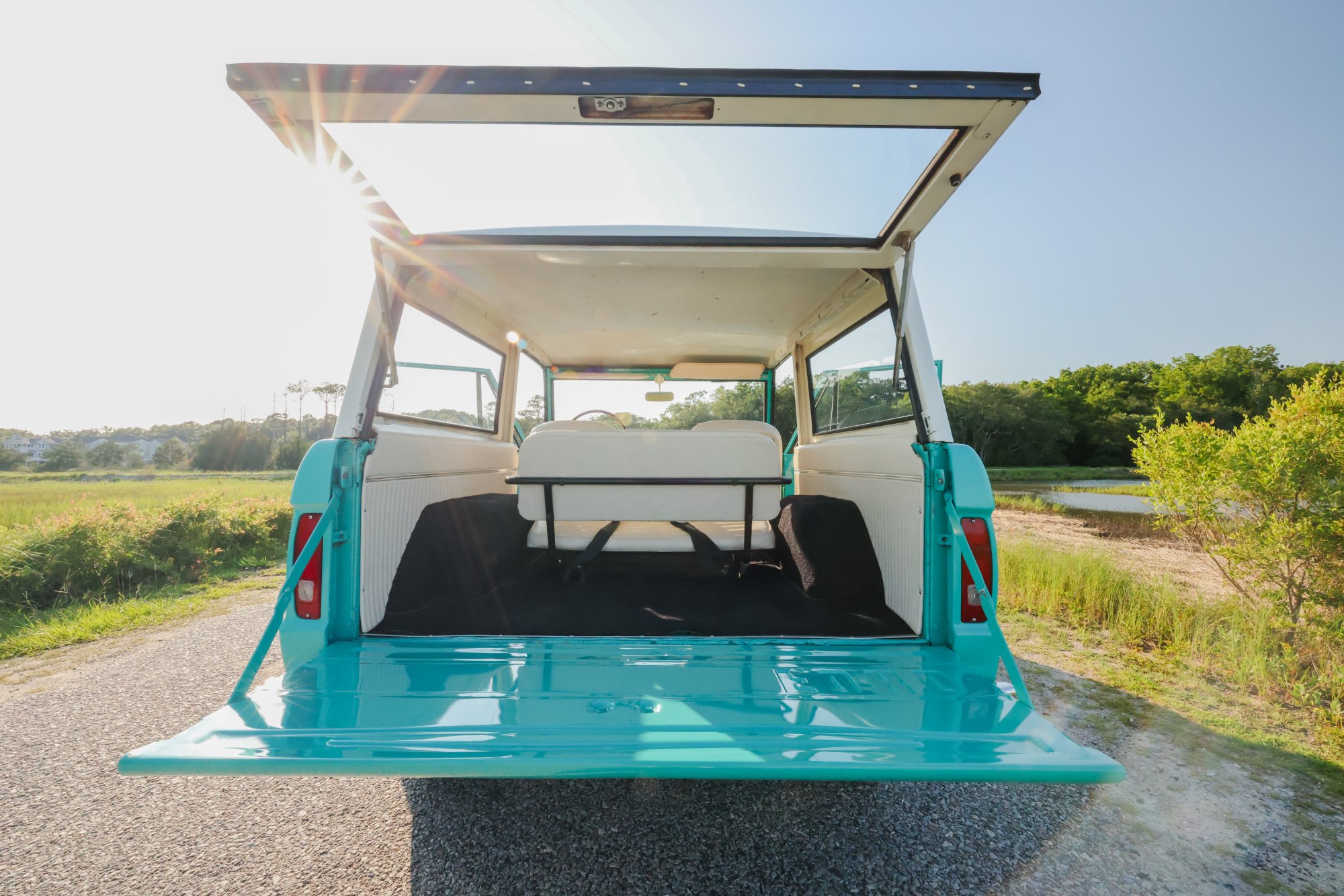 1967 Ford Bronco in Frost Turquoise Paint, exterior photo 55