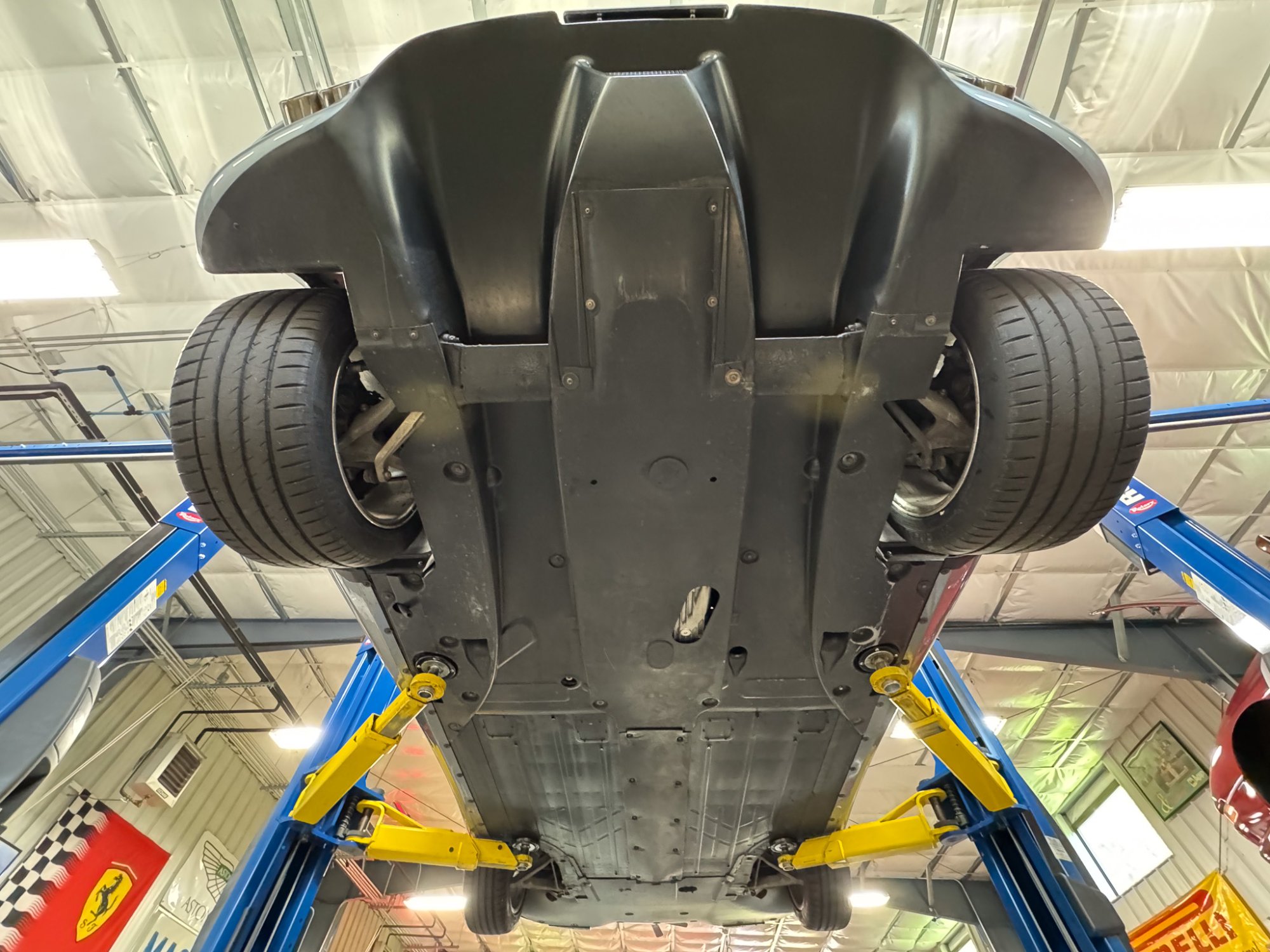 2000 Ferrari 360 Modena/Modena F1 in Grigio Titanio, undercarriage photo 21