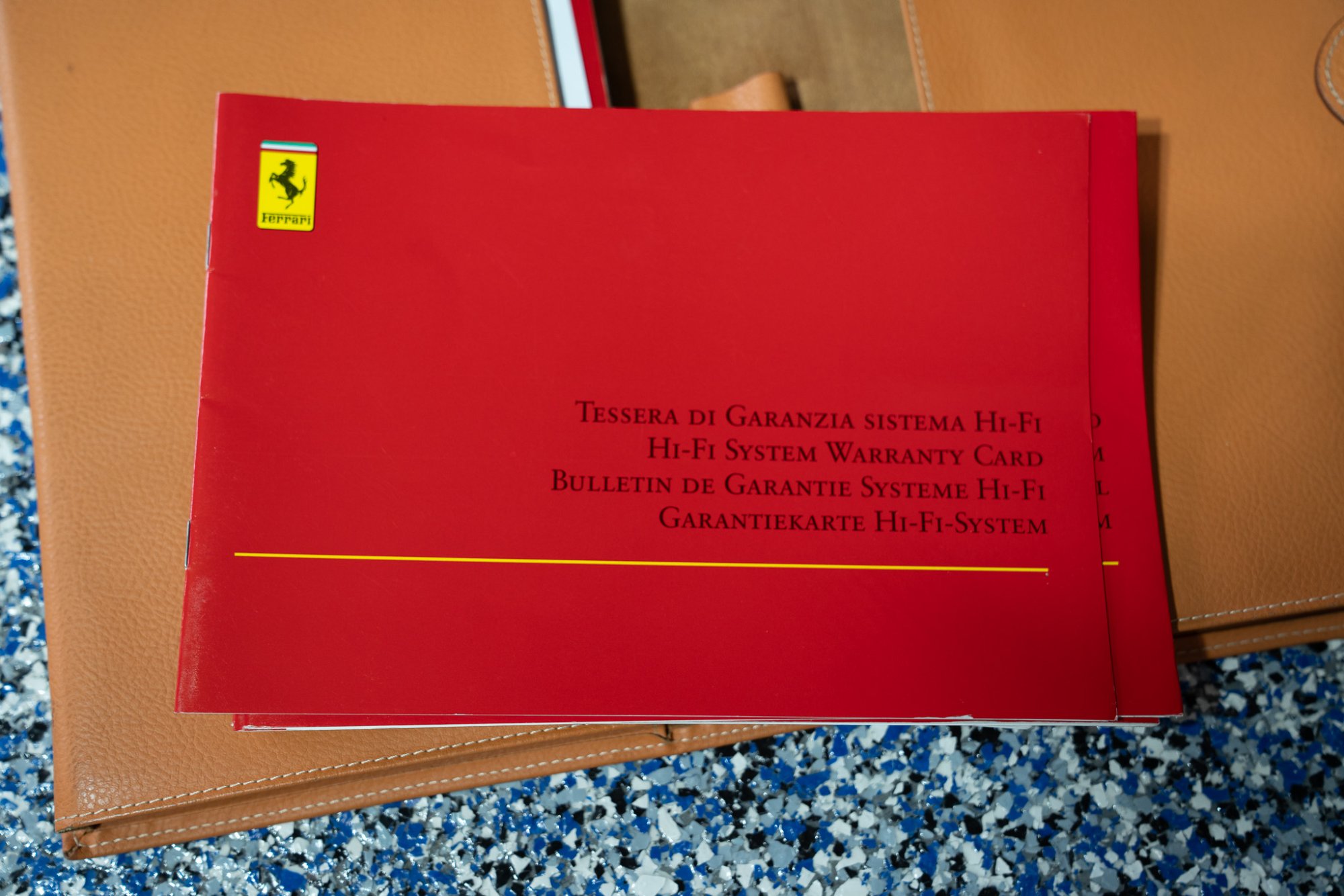 2000 Ferrari 360 Modena/Modena F1 in Grigio Titanio, keys and books photo 14