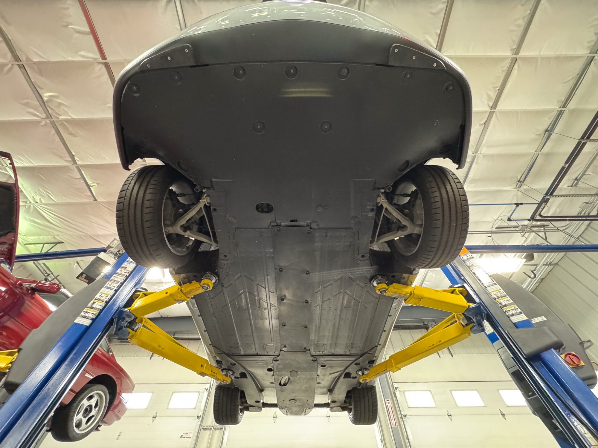 2000 Ferrari 360 Modena/Modena F1 in Grigio Titanio, undercarriage photo 20