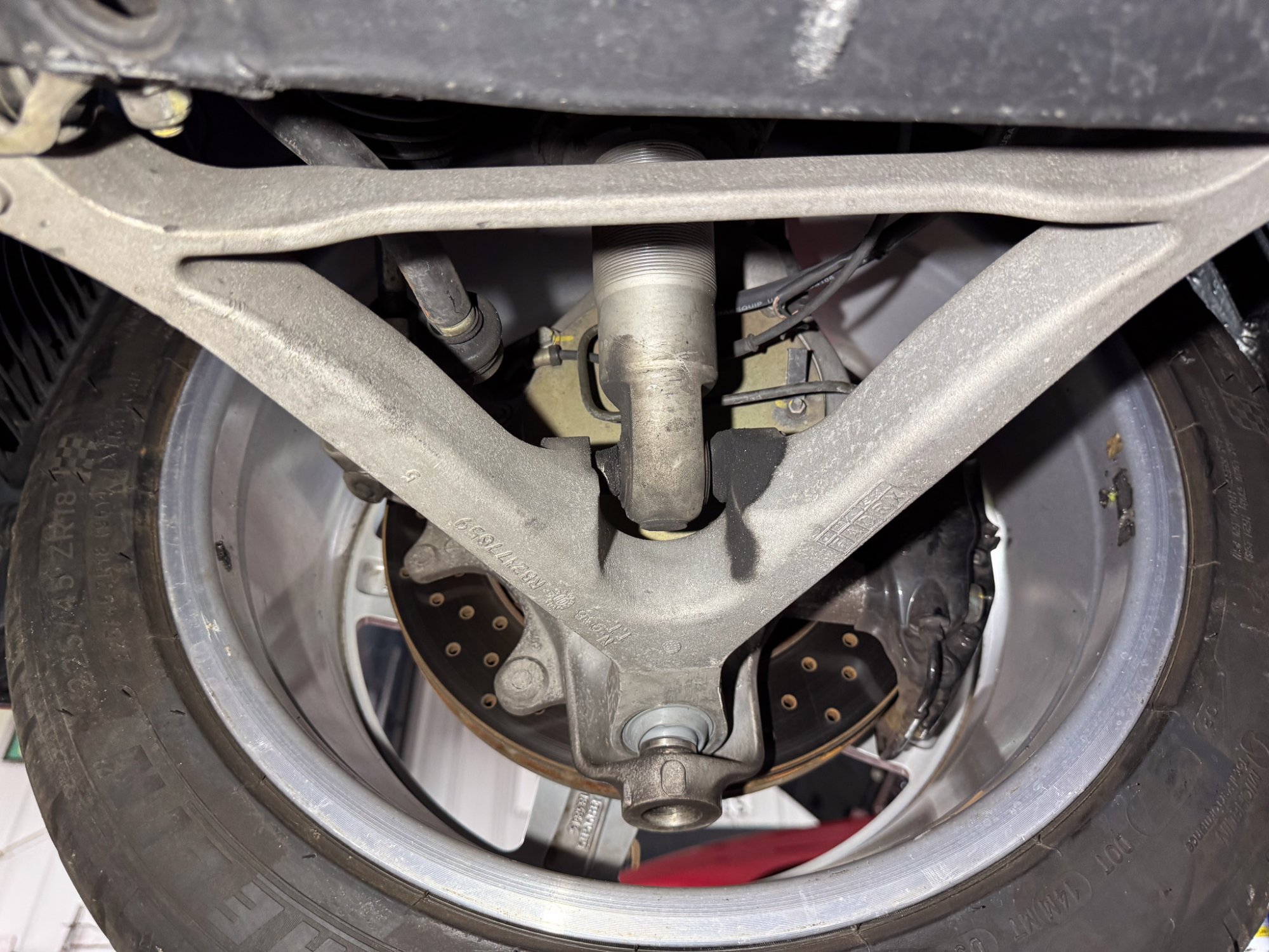 2000 Ferrari 360 Modena/Modena F1 in Grigio Titanio, undercarriage photo 3