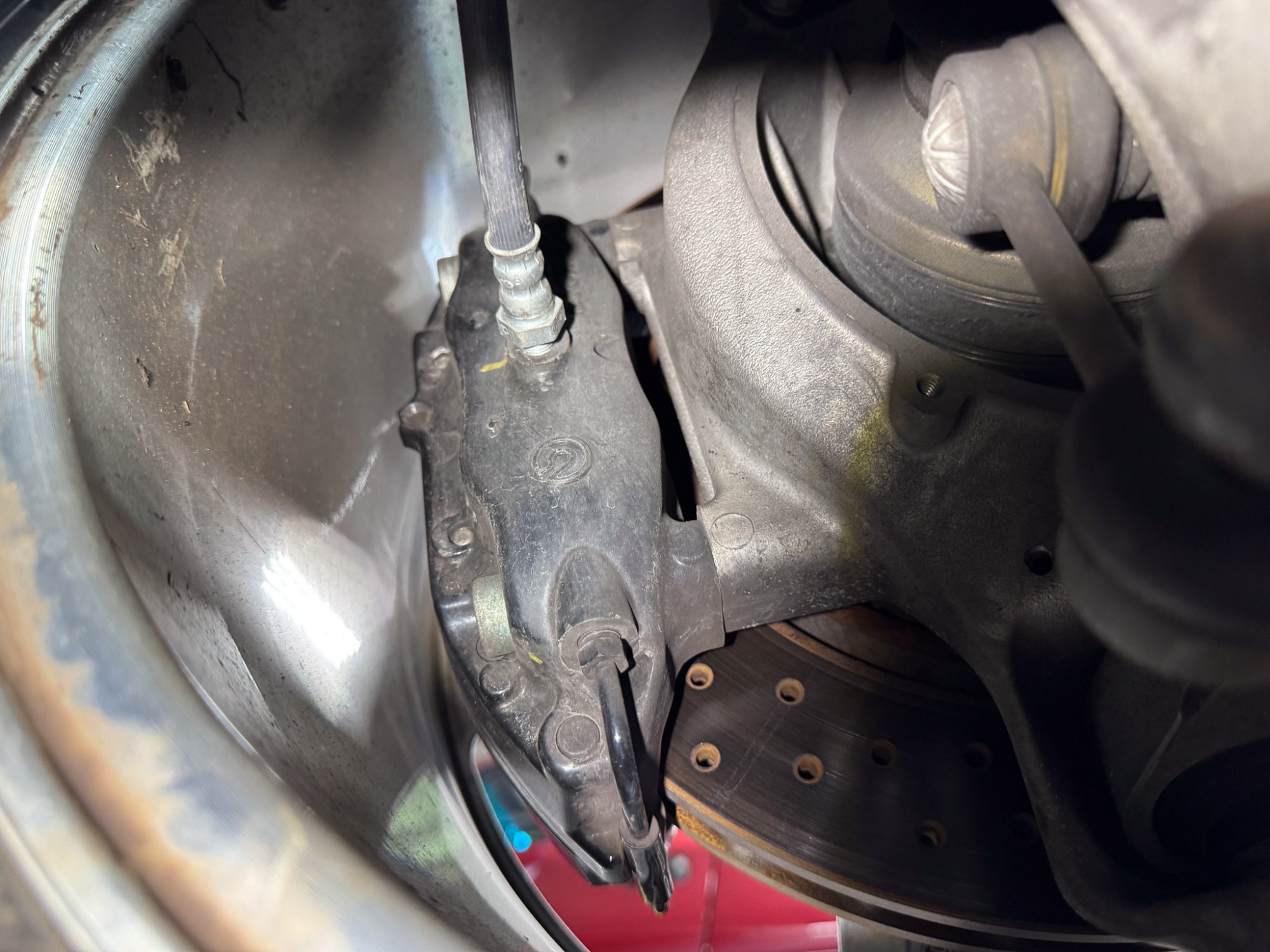 2000 Ferrari 360 Modena/Modena F1 in Grigio Titanio, undercarriage photo 17