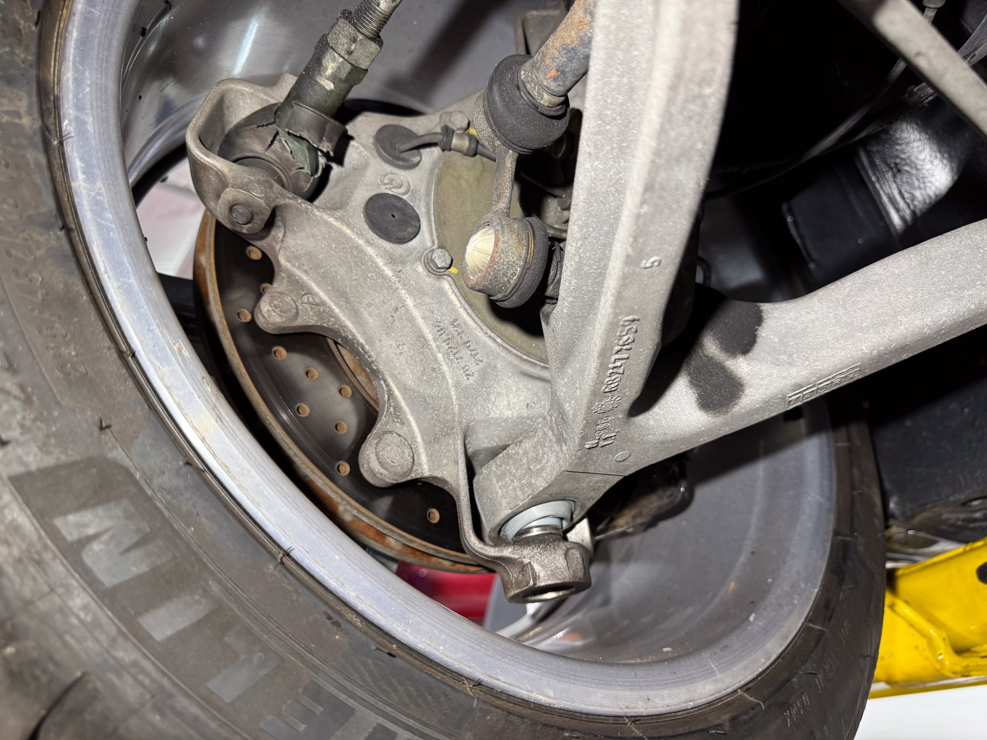 2000 Ferrari 360 Modena/Modena F1 in Grigio Titanio, undercarriage photo 2