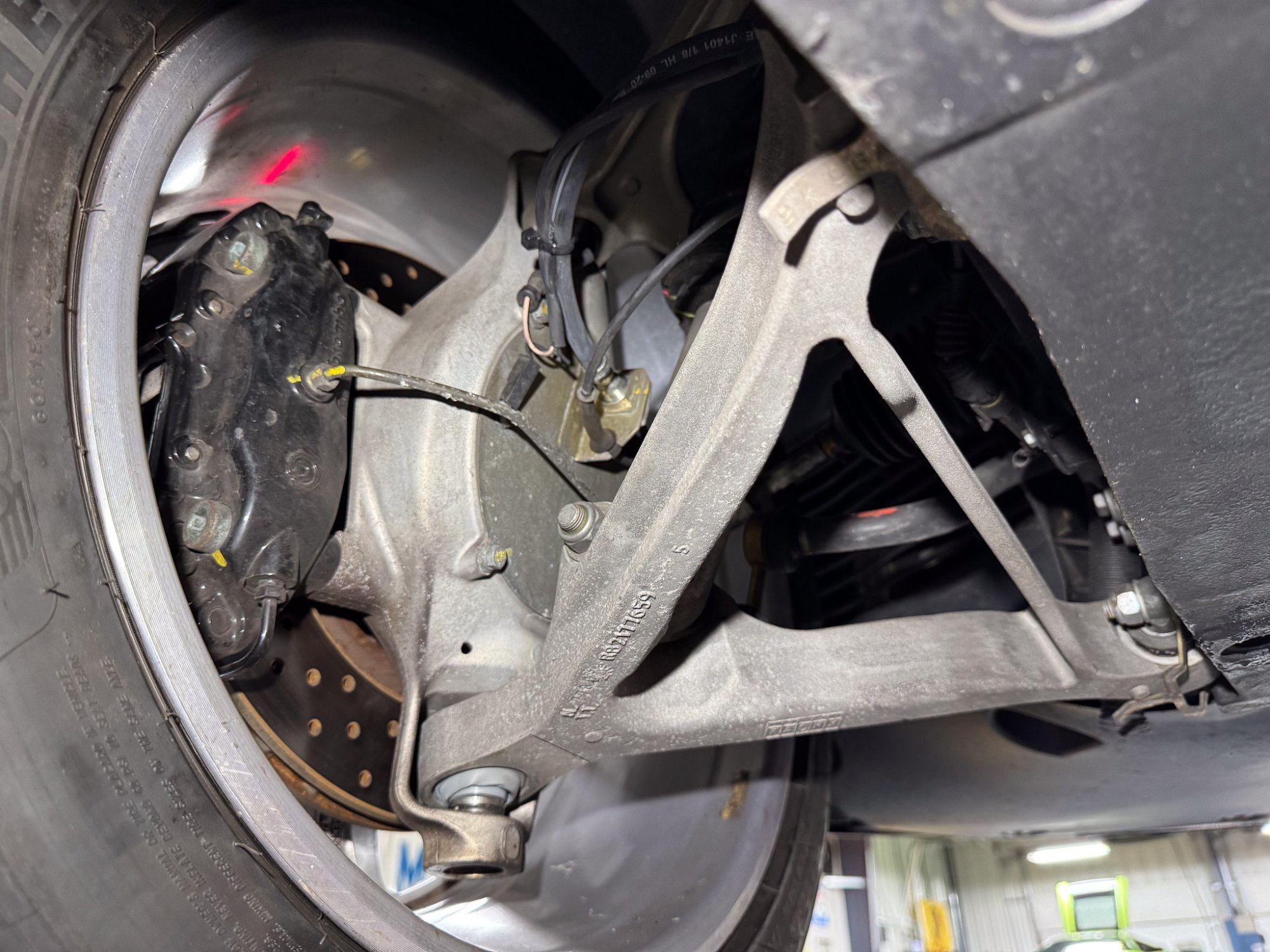 2000 Ferrari 360 Modena/Modena F1 in Grigio Titanio, undercarriage photo 8
